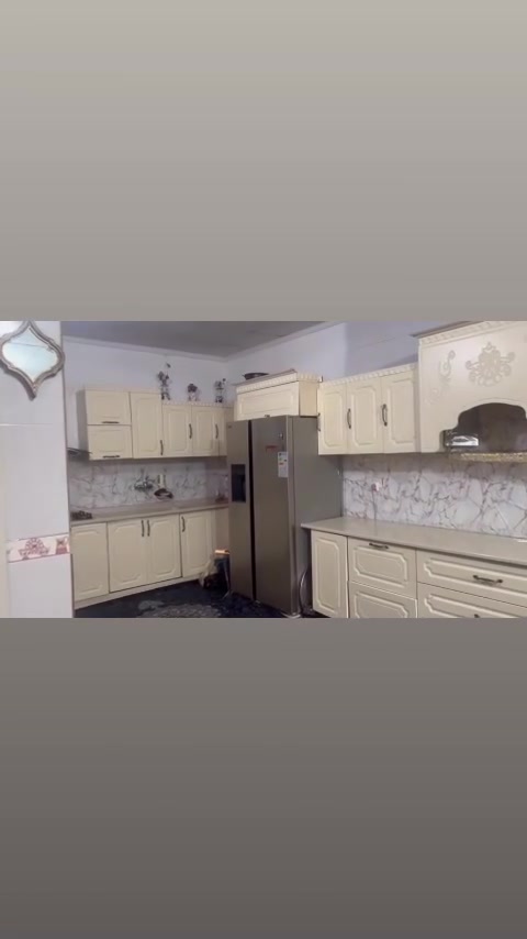 ئه م كه وه نته ره  بؤفرؤشتن به ٣ وه ره قه و مه حه مه له بني٣ مه تر مه خسه له كه ي ٢به ٢ وه بالؤن پريسه. له رانيه يه ئه م. فه رشانه. ٣ به ٤ رن  بي حه يبن. ٣قليشن فه رشيي ١٠٠هه زارو مه حه مه له


**إذا كنت صاحب هذا الإعلان وتريد حذفه لأي سبب، رجاءا أرسل رسالة إلى الدعم الفني**