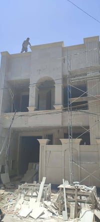 كادر مختص لفن واتقان الواجهات بل حجر والمرمر باحدث الديكورات وال ارضيا...