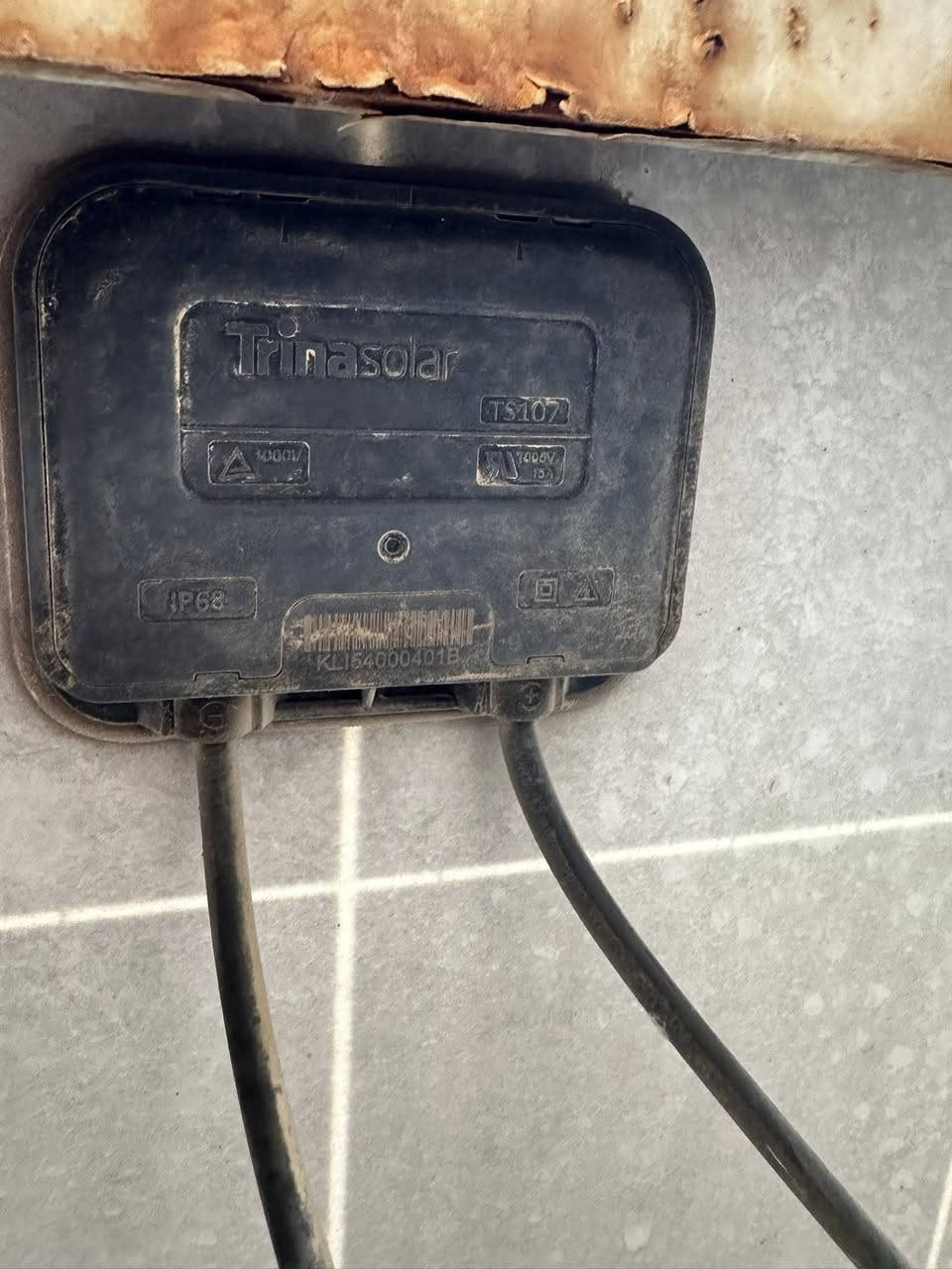 مرحباً عندي 8 الواح 4 منهن ماركة ترينا 325W و 4 ماركة فري بور340W اريد ابيعهن اريد اسوي منضومة اكبر سعرهن 400 الف نهايتهن مكاني بغداد المشتل توصيل ماعندي ***********
