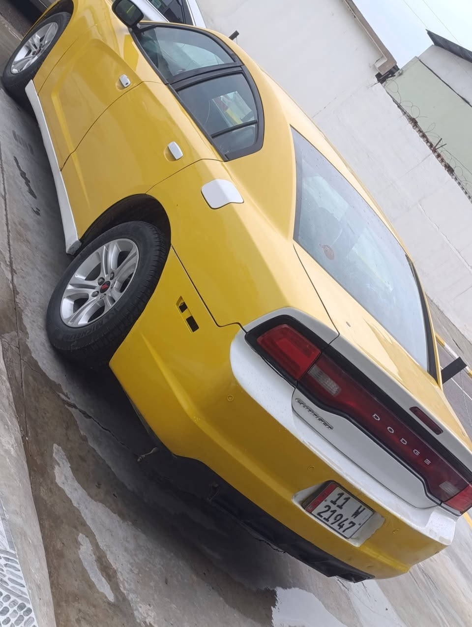 السلام عليكم 
جرجر2012رقم بغداد انكليزي سنويه بسمي هيئه وغرامات صفر تحويل جديد قبل كم يوم ضرر براس الجاملغ امامي شبر بدون دواخل شاشه جبيره كشن كهرب سياره مال جناي خطها عماره بغداد ماتصرف عليها شي جاهزه السعر 142$ بيها مجال بسيط ترهم مراوس حسب القناعه 
***********
***********
ارقامي بيها واتساب
انا مكلف بالنشر رجاءا
