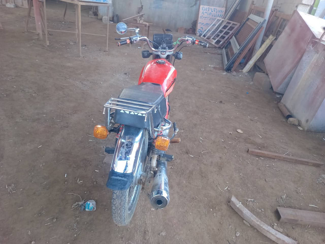 دراجه نامه لبيع ليريد يجي خاص او ينتصل علاالرقم *********** موديل 2022 رايده 700وبيه مجال ليريد يدخلي خاص او ينتصل علا الرقم ولمو شراي لا يتعبني رجان
