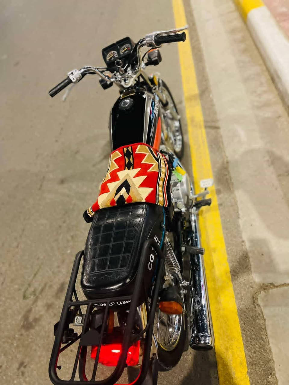 سلام عليكم دراجه وارواق سكنر جديده دراجه موديل ٢٠٢٥/٧/٨ دراجه نضافته فول اي نقص مابيها دراجه من دوام اللبيت سعرها ٦٥٠وبيها مجال رقمي وتساب وتصال ***********
