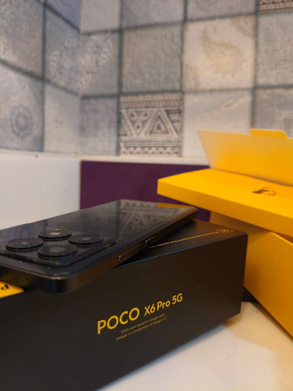 poco X6 pro 
نظافة عالية جدا 💯
كامل الملحقات 💌 من الشاحنة الى دبوس الشريحة + كفر شفاف وكفر ازرق

512 جيجا 
12 جيجا رام + 12 جيجا اختيارية من مساحة التخزين 

الكاميرا: أساسية 64MP مع مثبت بصري (OIS) لتصوير فيديو ثابت وصور واضحة.

البطارية: 5000 mAh تدعم الشحن السريع بقوة 67W (يشحن بلمح البصر).

النظام: واجهة شاومي الجديدة HyperOS (سلاسة تامة).

السعر 💸 380 الف 
المكان 📍 كربلاء مركز المحافظة


**إذا كنت صاحب هذا الإعلان وتريد حذفه لأي سبب، رجاءا أرسل رسالة إلى الدعم الفني**