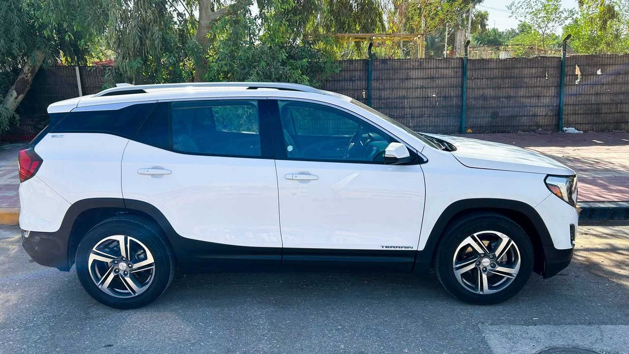 GMC terrain SLT 2020
جمسي تيران ابيض 20 مواصفات  اس ال تي
تشغيل عن بعد وبصمه اربع ابواب
كراسي جلد فاتح كهرباء خزن ميموري هيتر
رادار  تحكم ستيرن مثبت سرعه
صندوق كهرباء 
لايت ليد امامي خلفي
مري وسطيه وجانبيه تعتيم تلقائي مري قلاب
فور ويل  AWD  
مكينه 1500 تيربو
 ماشيه قليل جدا ٢٨ ميل
السياره استعمال شخصي مامتعوبه
كير 9نمر
 رقم نجف بسمي
الضرر جاملغ وبنيد الصور بالمنشور 
السعر 165
***********
