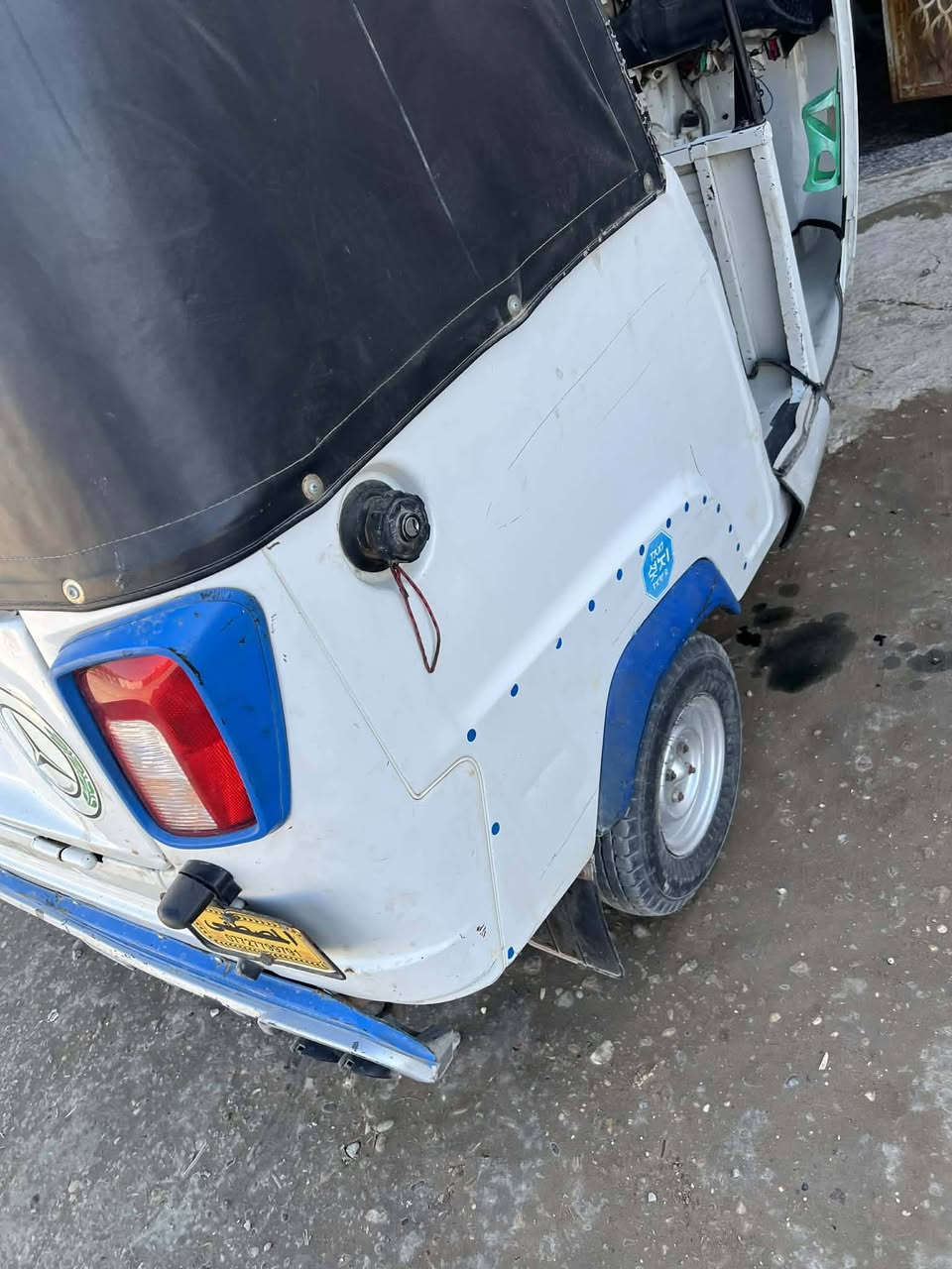 السلام عليكم تكتك بياجو موديل 20 شهر 11 رقم  وسنويه تكتك مابيه لا ضربه ولا صبغ سعر 2700 وبيها مجال مكان الشعب الجمعيات رقم هاتف ***********
