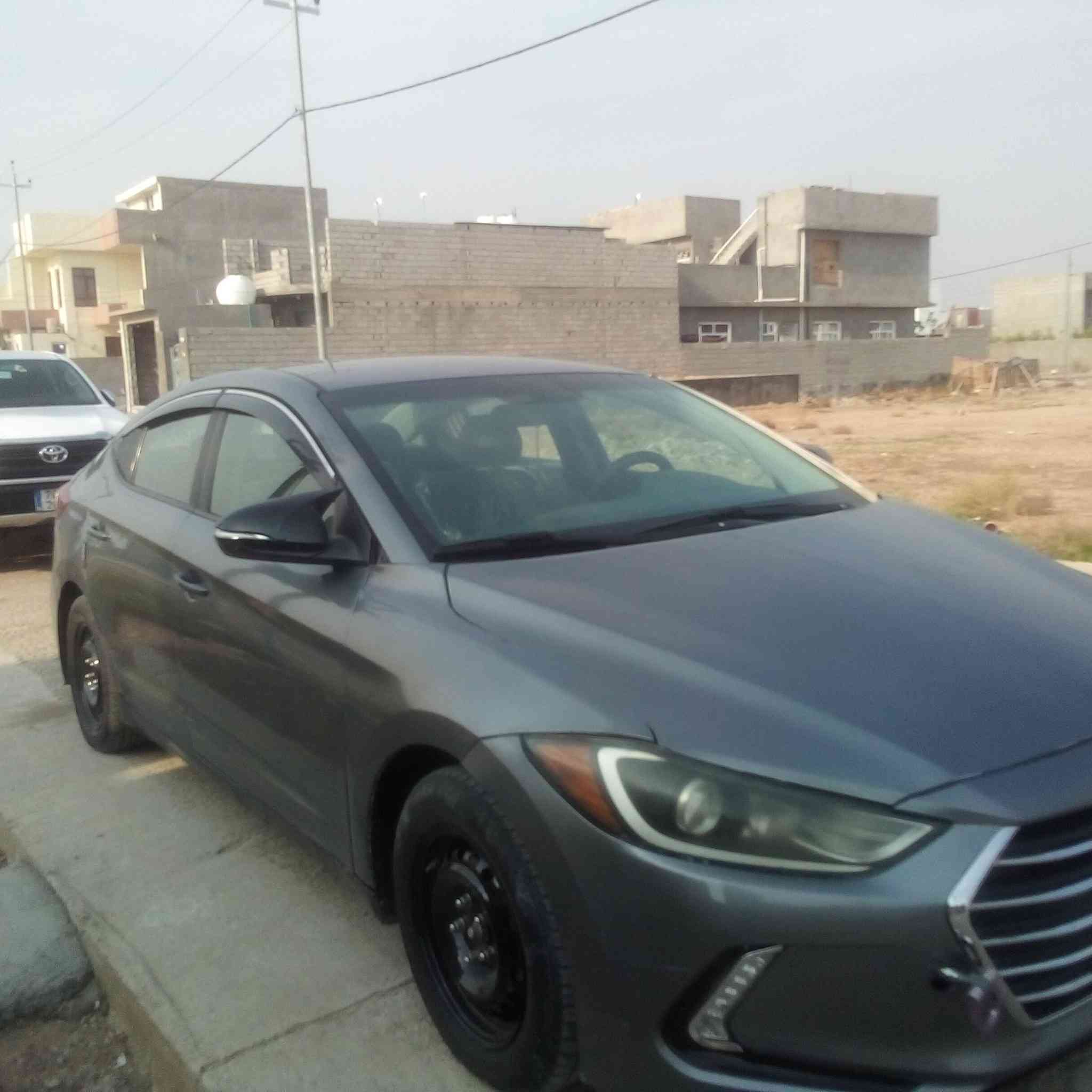 سلام عليكم النترا وارد امريكي 2018 سعر 115 وبيه مجال الطيبين بيه معجون بلعراق جاملغ امامي ايسر وجاملغ خلفي ايسر *********** رقم بغداد خاص مفتوح
