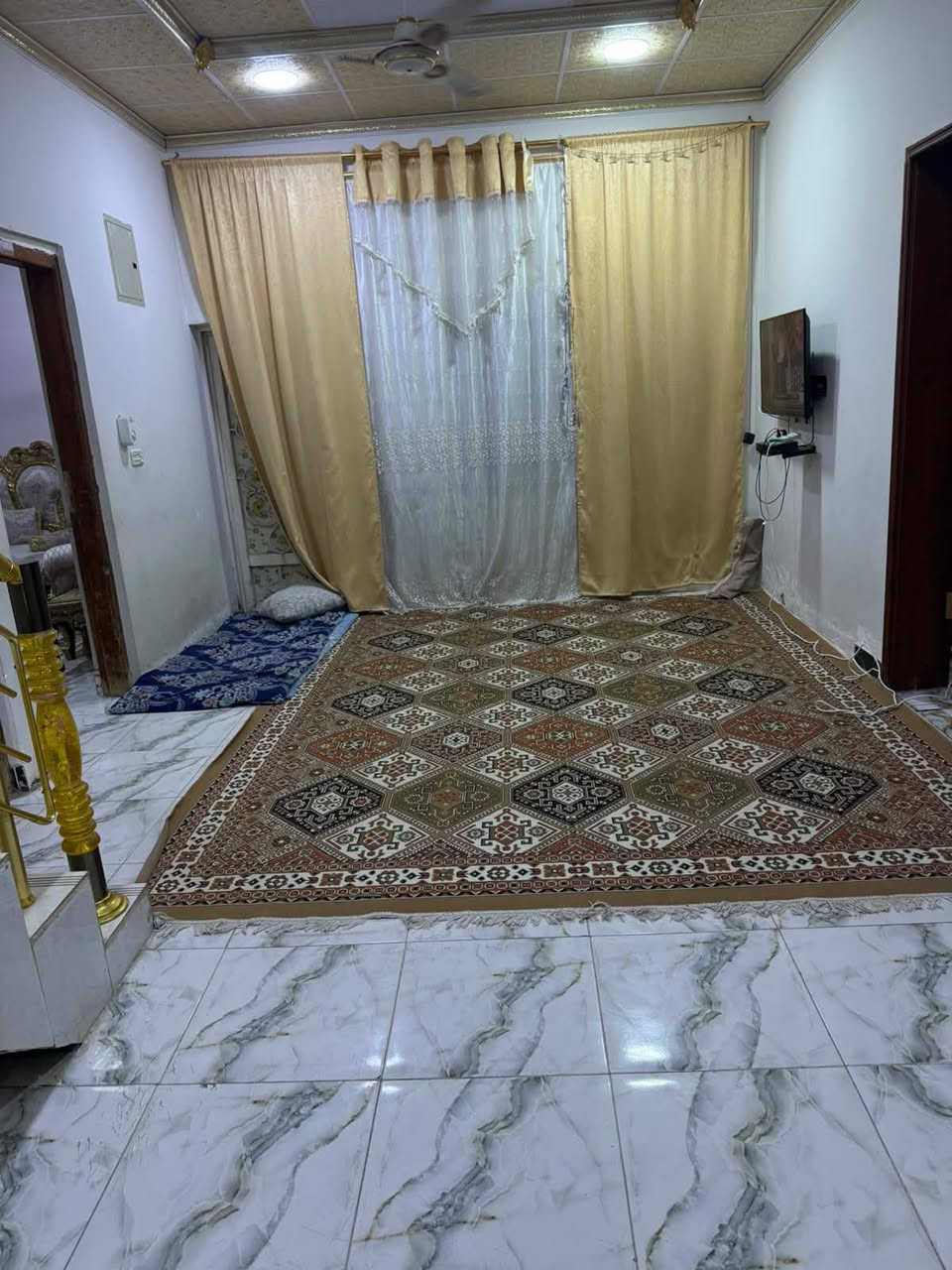السلام عليكم بيت لبيع عد المعالي مساحته ٢٠٠ متر البيت نضيف طابو زراعي والخدمات واصله اله  بيه غرفتين وصاله ومطبخ وصحيات داخليه وخارجيه وبراني


**إذا كنت صاحب هذا الإعلان وتريد حذفه لأي سبب، رجاءا أرسل رسالة إلى الدعم الفني**