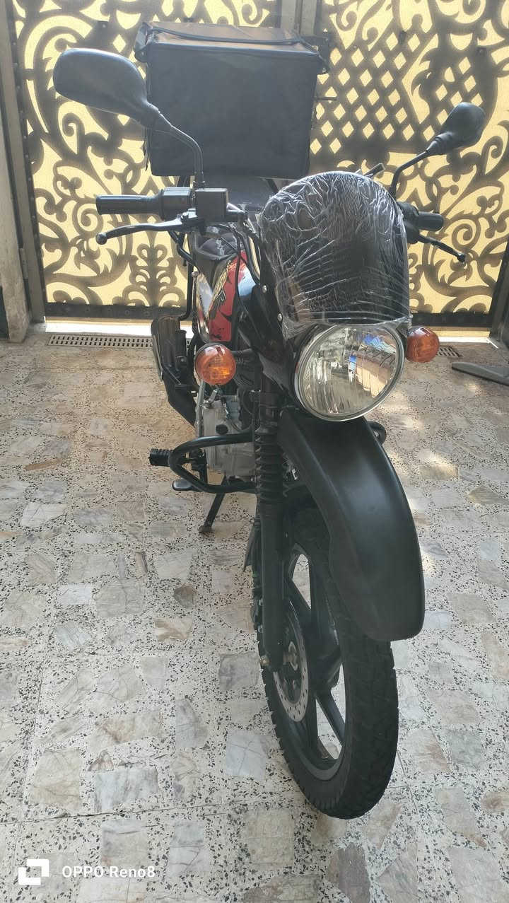 السلام عليكم
دراجه

 بوكسر 2023  شهر 2  أوراق اصولي جاهزه للترقيم 
دراجه جديده مكينه بلاد ما مفتوح بيها برغي كلشي على وضع شركه مكينه تخبل ناعمه 
كل نقص ما بيها سعر / .......
مليون و800 وبيها مجال قليل العنوان بغداد  الجديده شارع المسبح . او الامين الثانيه 
للاستفسار ***********
غير متواجد خاص 
اتصل وتدلل
