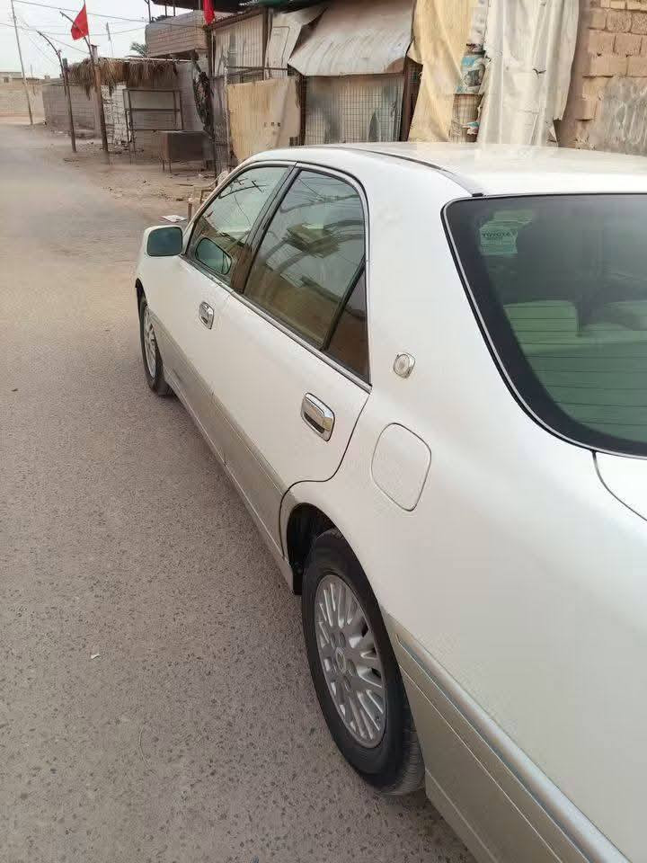 السلام عليكم...
جنون ادوات (حاويه بدون كص)   
2003 كرستال اصل. ثلث دكم  سياره جديده واحلى من الصورة 
تبريد ثلج  تخم تاير جديد  ديفور الكبير 
السعر ٦٥ وبيها  
***********    مكانها البصره
