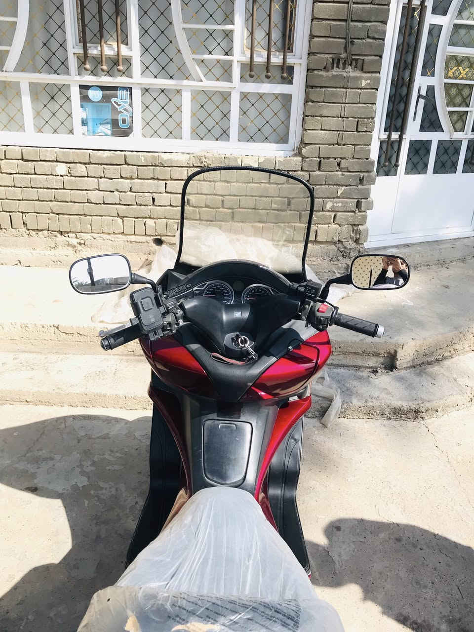 سلام عليكم دراجة سلفر ونج جيتي 400فول مواصفات كفالة عامة شلعة ومعدل خير من الله مكينة مكفولة ترايك وين مايعجبك 
جنطة بلادية مثلثه 
عدة بلاديه
سكيورتي اوفر تدفة جداحه فجوج ذهبية ستان حساس تخم تاير جديد بانزين كلة محسن دهن كله موتل مكاني بغداد   متواجد واتساب او تصل ***********
