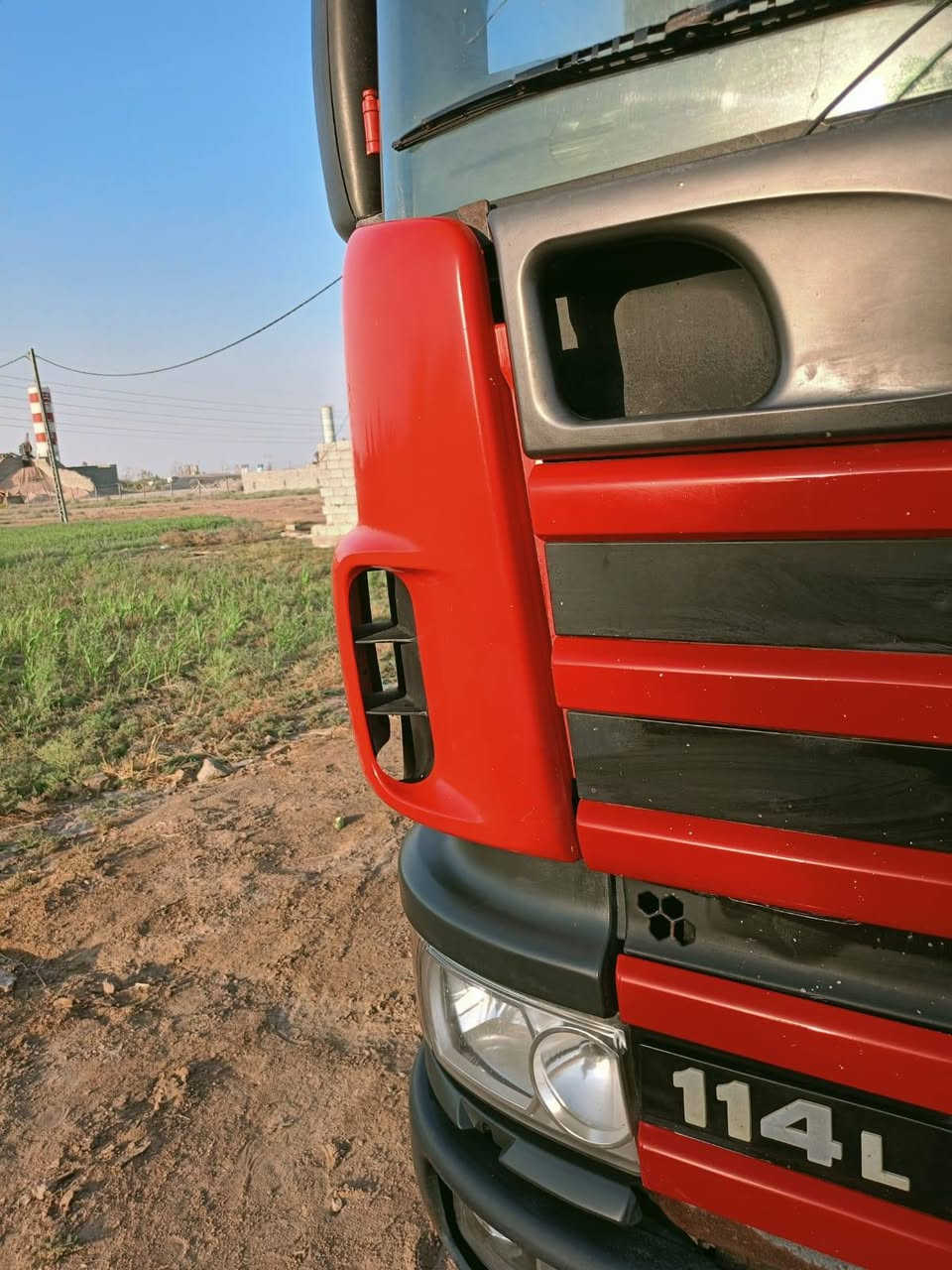 السلام عليكم سكانيه موديل 2004 مكينه 6انجكتر. محسن كير 4/4 اس كوبرا شاصي مكفول اكسن ابو الفلتر حداديه جديده تخم تاير. كهربائيات كله شغاله كامره زاويه 90 وكامره خلفيه سياره جاهزه للشغل مكفوله كفاله عامه. رقم ذي قار الماني بسمي تحويل ثاني يوم قماره مكفوله. اتصل وتدلل  ***********
