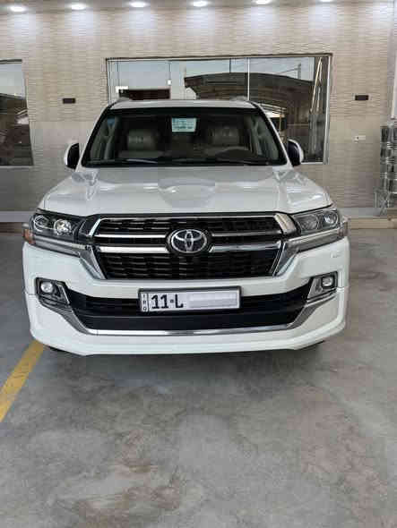 الحسن لتجاره السيارات 
العنوان-واسط الزبيديه

لاند كروز 2019 ابريم الأصلي 

مكفوله كلش جديده 

السعر 560$ مجال بسيط 

***********
