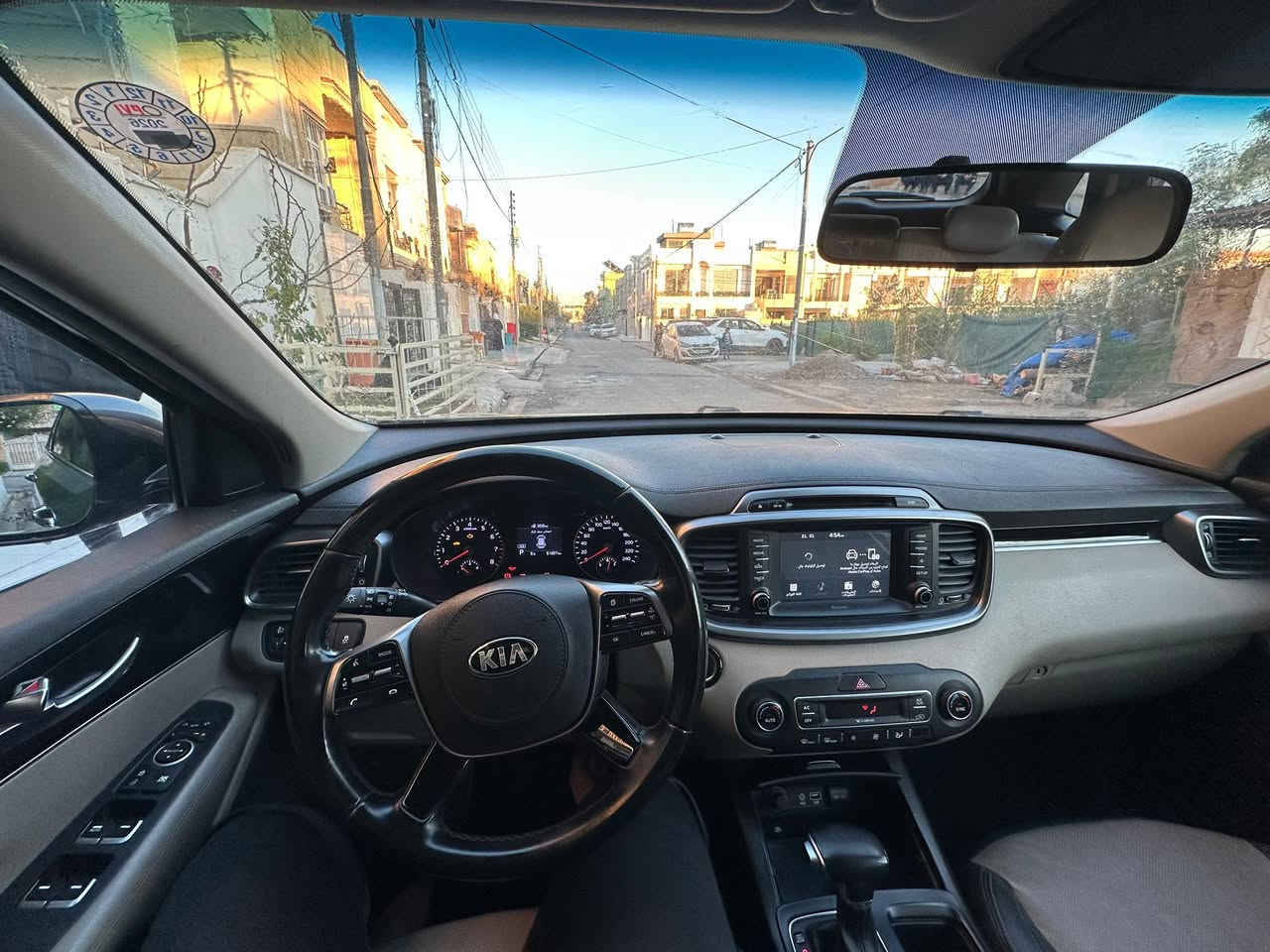 السلام عليكم
سورنتو للبيع خليجي موديل 2018 فول مواصفات بصمه بانوراما كرسي كهرباء مري شفط تبريد قطعتين 5 ويل كب  محرك 3500 فول لل اخير سياره مال بيت نضيفه كلش كل نقص مابيها ماشيه 51 كيلو كامله مكانها اربيل سعر ب230 وبي مجال بسيط كلش رقم ***********
