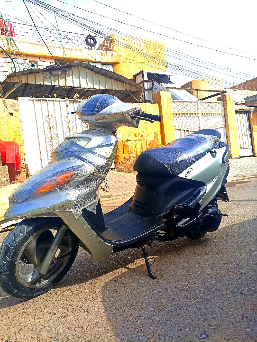 اسلام عليكم دراجه سيبسي موديل 14 دراجه بس الكفر الامامي بي كسر البريك الورا مجاي يكض دراجه مكانتها مامفتوحه بلادي دراجه حلوه مشاء الله 