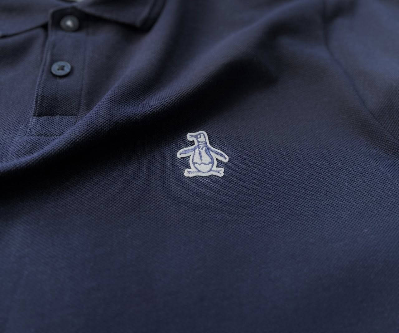 تيشيرت اصلي؛ من ماركة أوريجينال بنجوين (Original Penguin) . كأنّه غير مُستخدم..
اللون الاصلي الحبري الغامق (الكُحلي).
القياس سمول مُريح.
عُرض الصَدر 50 . وزن 60 راهي _ 73 سلِم.


**إذا كنت صاحب هذا الإعلان وتريد حذفه لأي سبب، رجاءا أرسل رسالة إلى الدعم الفني**