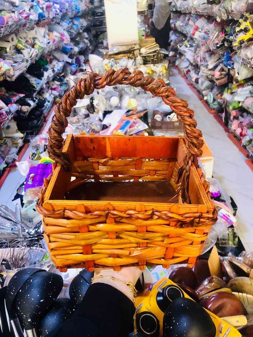 باری تازەمان بەدەست گەیشتووە هەموو رۆژ بابەت نوێ 

وەجبەی نوێ ماڵەکەت برازێنەرەوە هەموو خوار جوملە بازار

کاڵای نوێ گەیشت پێویست ناکات وەسف کاڵا و نرخەکان بکەن هەموو شوێنێک پرسیار نرخەکان بکە جا سەردان ئێمە بکە

 
هەر ئێستا جوانترین بابەت دیار و هەدیە گەیشتووە 
ماڵەکەت برازینەوە بە شێواز و جوان و ناوازە 

 لە هه رزان بازاڕی سەیدسادق بەردەسته 

‎      جوانی  😍

‎     هەرزانی 😯

‎    کوالێتی ئامانجمانە 👍👍👍

جوانترین کاڵا باردەستە بە هەرزانترین نرخ 😃
سەردانمان بکەن هەمیشە کاڵاکانمان بە کەمترین نرخ دەفرۆشین
ـــــــــــــــــــــــــــــــــــــــــــــــــــــــــــــــــــــــــــــــ
گەورەترین هەزار سەنتەر سەیدسادق 
ناونیشان / سەیدسادق : نزیک پردی قەرزاران یان نزیک مزگەوتی ئەوبەکری سدیق


**إذا كنت صاحب هذا الإعلان وتريد حذفه لأي سبب، رجاءا أرسل رسالة إلى الدعم الفني**