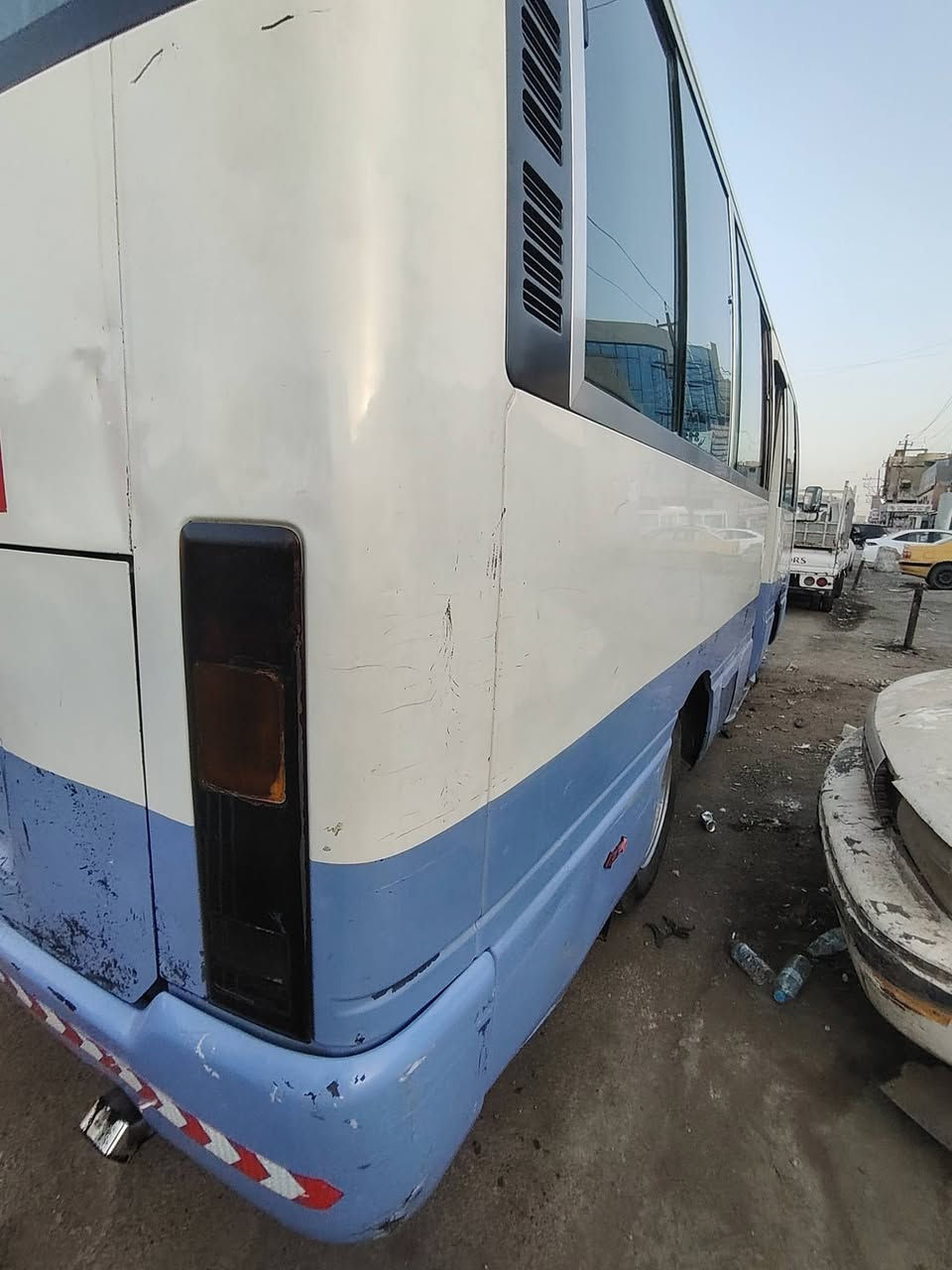 كوستر نيسان 2002 عليها غرامات 14 ورقه تنزل من السعر سياره كفاله مكينه مكفوله كير مكفول تخم تاير صدر قبل شهر جديد تبريد نقص بس غاز سياره ابلاديه بدون صبغ اوبدوب ظربه الشراي يتصل *********** السعر 125 الغرامات تنزل من السعر
