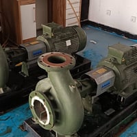 للبيع  مضخه 25 حصان ساير إيطالي 07830664030