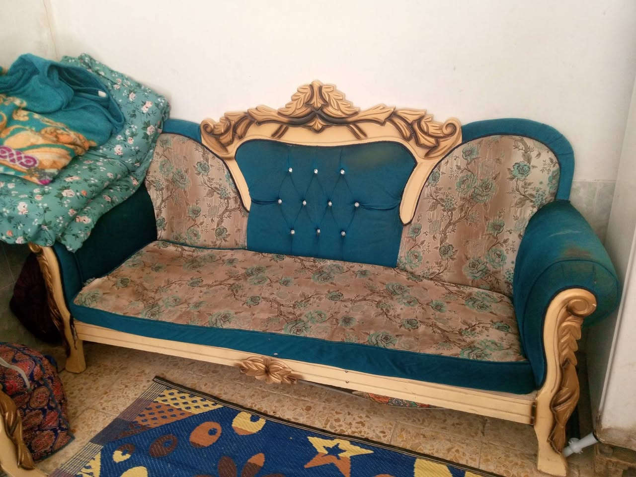 تخم 5 مقاعد ب100 الف 
ابيع مستعجل 
واتساب  او اتصال ***********
