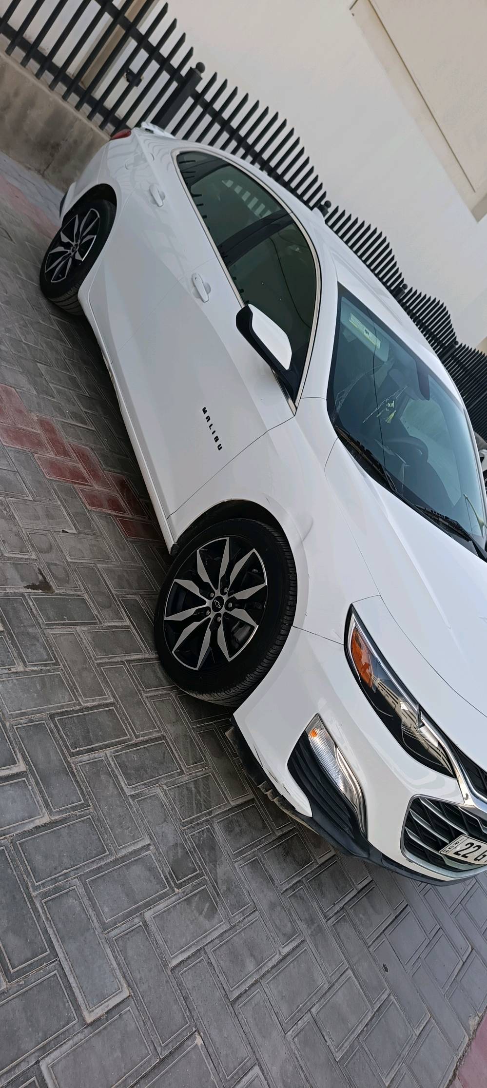 🚗 شيفروليه ماليبو 2020 RS للبيع
🇺🇸 وارد أمريكي — رقم أربيل
📍 السيارة بالسماوة
📉 العداد 29 ألف ميل حقيقي
🚀 محرك 1.5 تيربو اقتصادي وعزم ممتاز
المواصفات: 🛞 ويل RS حجم 18
🎥 كامرة خلفية متحركة ويا الستيرن
🪑 كرسي السائق كهربائي
🔑 تشغيل عن بُعد
✨ سيارة مرتبة جدًا واستعمال نظيف
📌 ملاحظة: حادث خلفي بجم كبس فقط

💰 السعر مناسب وقابل للتفاوض للجادين

📷 رقم الشاصي موجود بالصور
📞 للاستفسار: (***********)