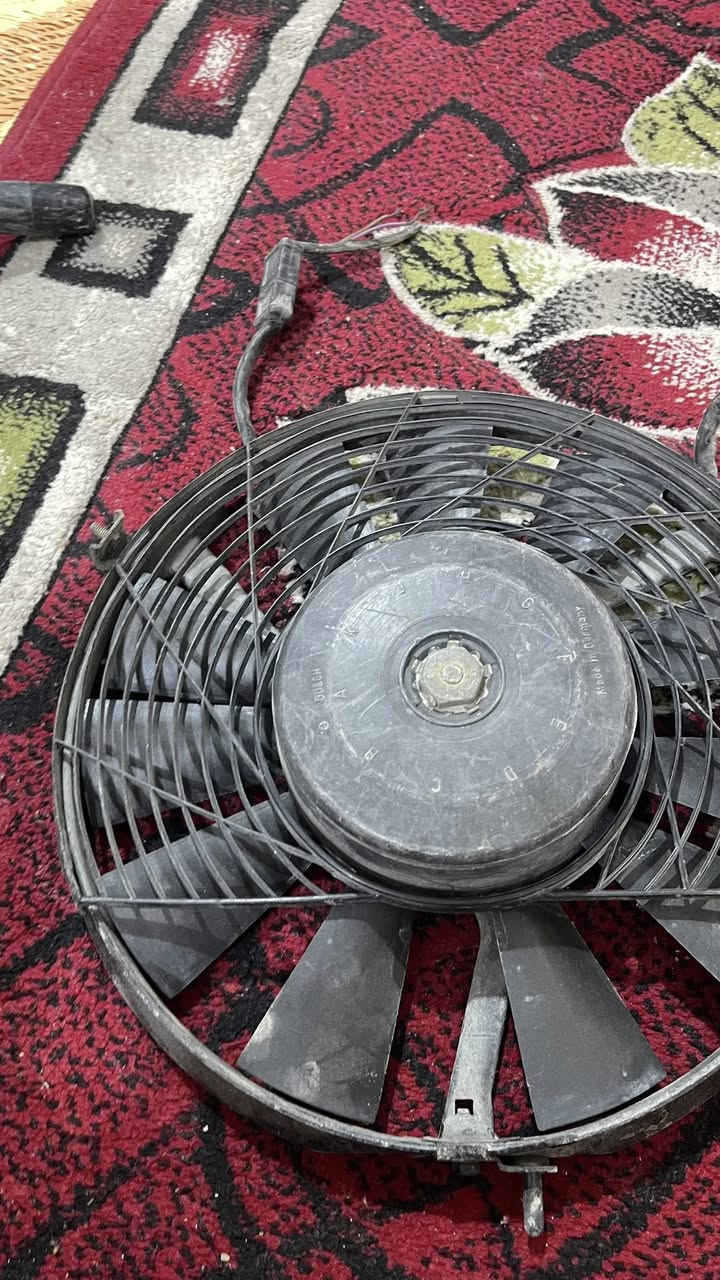 من بعد اذن الادمنية المحترمين
غراض گورله شرط الشغل النجف الاشرف 
‏1-دينمو ام الثلاثة شغال تفصيخ امبدل بيه بولبرن واحد لان مجيم من اشتريته وشرط الشغل
2-مروحه تبريد ابلاديه كورله 
3-مروحه تبريد اضافيه المانيه
4-هورنات طاط شغالات
5-رگبه چويتر شغال مع الآيسي شرط الشغل
6-اشاير اماميه ‎%‎75 نصافتهن
7-قاعده دبل مجانيه
8-ويده اشاره تعمل بس يرادلها ترتيب مجاناً للي يشتري للغراض
والبيع شلع ومناسبات كلش
السعر 110 الف النجف الاشرف والرقم 
***********
وأيضا واتساب
