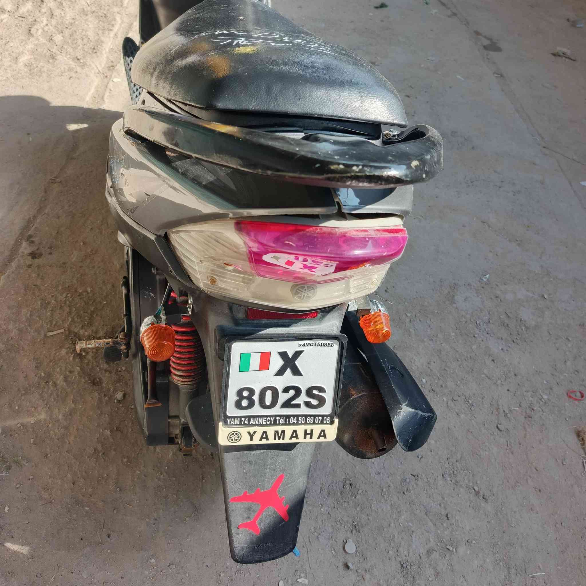 السلام عليكم ماكس عدله للبيع عله وضع الحاويه بلاد بوشه 49 شلعه و معدل فول نضافه گدام عينك كهربائيات شغاله مكاني البصره الهارثه تواصل ***********
