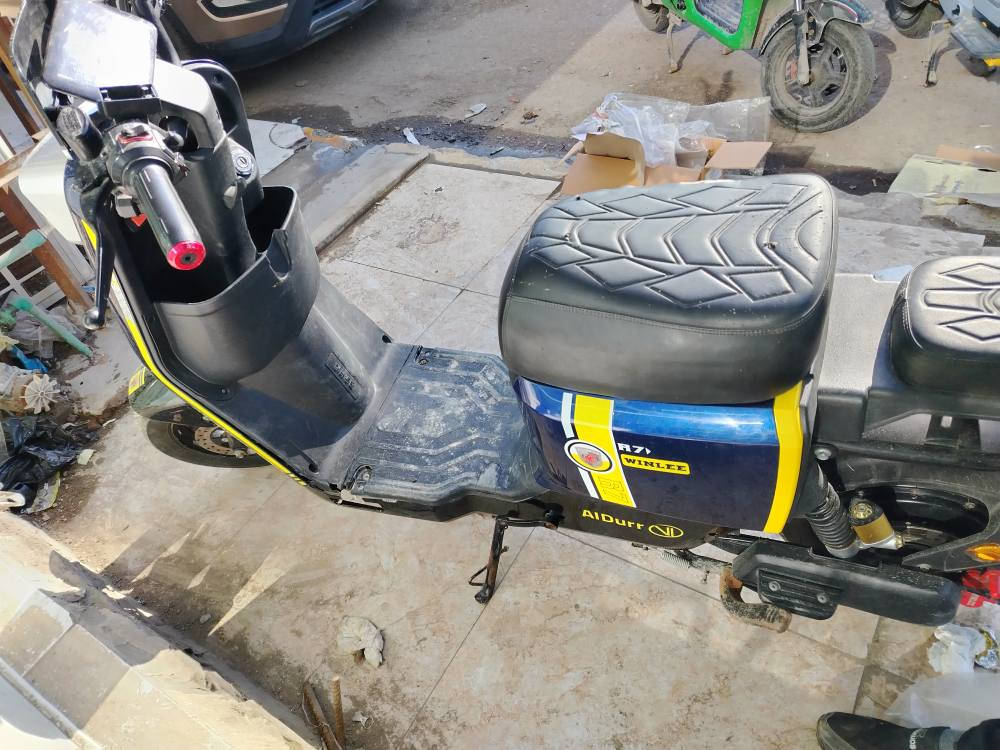 دراجه ار7للبيع سعر 500 باتريات جدد ماصارهواي من مشتريه بيه مجال شراي اتصل وتدللين *********** البصرة, العراق
