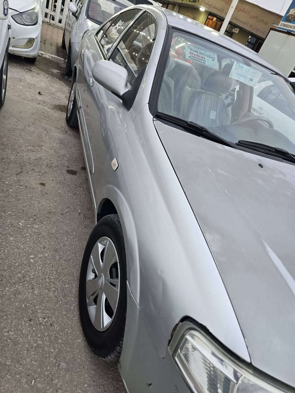 السلام عليكم نيسان سني 2012 رقم نجف بيها جراد بسيط مكفوله جاهزا من كلشي السعر 95 بيها مجال بسيط الرقم ***********
