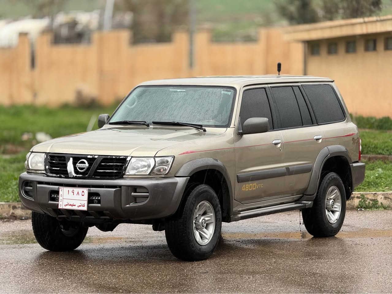 تةنها ٨٨ وةرةقة 😱

نيسان پةترول ٢٠٠٤ سوپةر سةفاري مةكينة ٤٨٠٠ 
علوج(ادوات_بدون رقم) سةيارةكة زةمان دوبةية پليت و هةموو شتي بةشةرتة يةك دةركةي دواوةي بوياغة بي دةعم و ليدراي گيرو مةكينةي بةشةرتة گير توماتيكة ناو زةردة جام كارةباية تةبريد مةركةزية سةيارةكة نموونةية لة جواني ٤ تاية و ويلي  لؤكي لةژيرة و زور توند و بةندة 

سعري// ٨٨ وةرةقة 
شوين// كؤية 
***********
*********** كويسينجاك, أربيل
