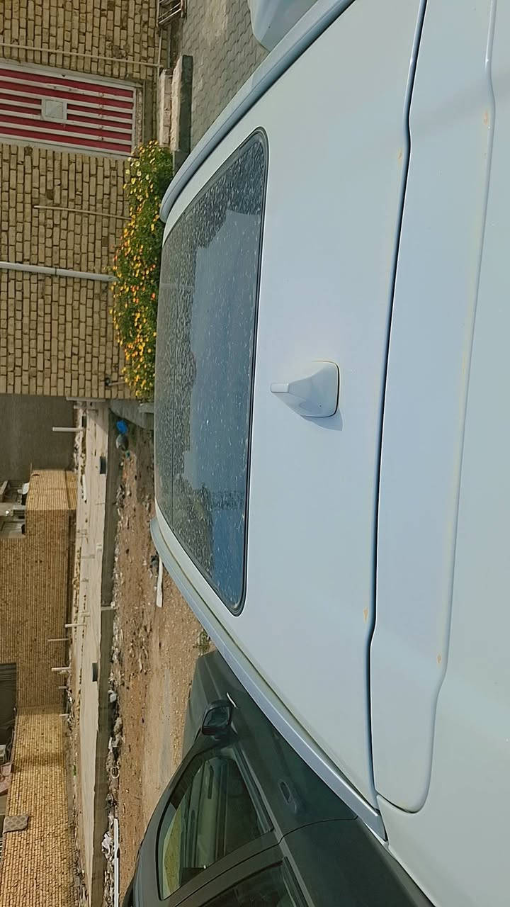 ✨ شيري تيكو 7 برو  2024✨
🔵 الملاحظات 
• السيارة جديدة زيرو
• رقم فحص طبعا المشتري ياخذ الوحات وتحويل صافي مامحجوزه السياره ضمان شركه السراب 6 سنوات ضمان

🟠 المواصفات
 • محرك 1.6 تيربو قوي
• قوة تقريبًا 194 حصان
• ⁠ناقل حركة أوتوماتيك 7 سرعات (DCT)
• ⁠دفع أمامي اقتصادي بالوقود
• ⁠شاشة مزدوجة كبيرة حوالي 24 إنج
• ⁠كاميرا 360 درجة للرؤية الكاملة
• ⁠فتحة سقف بانوراما
• ⁠نظام صوتي SONY عالي الجودة
• ⁠شاحن موبايل لاسلكي
• ⁠تكييف مزدوج التحكم
• ⁠حساسات أمامية وخلفية
• ⁠نظام أمان ومساعدة السائق ADAS
• ⁠ويل كب ألمنيوم قياس 18 إنج
• ⁠5 ركاب مع مساحة صندوق واسعة حوالي 475 لتر 

🔹 مميزات السيارة:
• اقتصادية بالوقود
• ⁠تصميم عصري وفخم
• ⁠مناسبة للعائلة والسفر
• ⁠قيادة مريحة وثبات عالي 
• ⁠وبيها بعد كثير من المميزات

📍 مكان السيارة الكوت 
‪***********‬
ملاحظه السياره طخه جدا بسيطه شخط بالباب وشخط جاملغ خلفي لا غير باقي كفاله 
سعرها 150 $ كومفورت السياره اسئل عن سعرها وتعال وبخدمتك بس رجا ماتعرف بسعرهن كلمه طيبه لاتكسر بحلال غيرك
