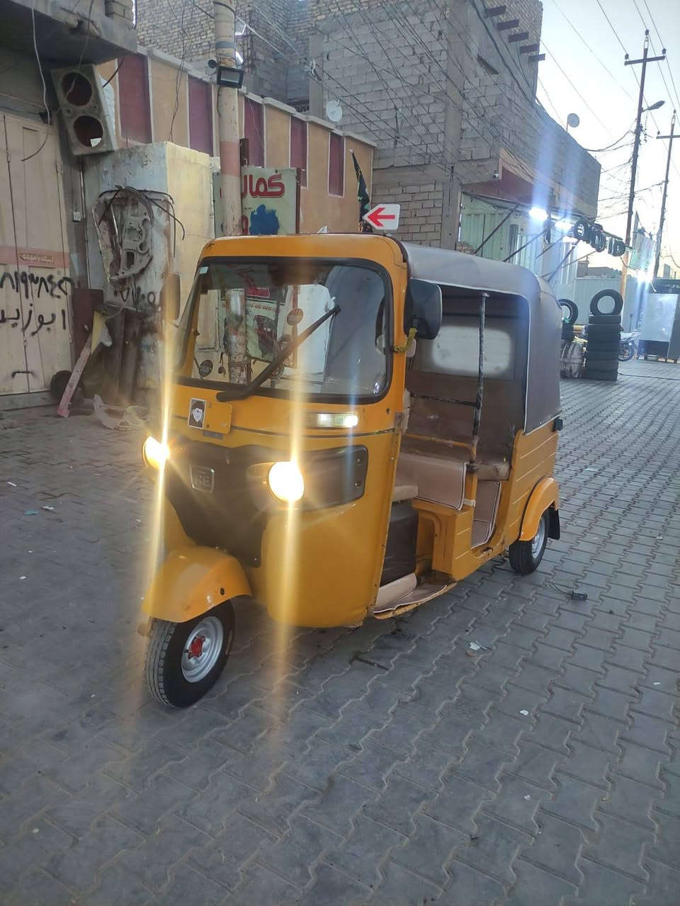 تكتك للبيع موديل 20 اوراق اصولي يم مكتب حسين مكينه توني مجفتها بعده علسحك  بيه لغودة مصبوغات وباقي كفالة تكتك نضيفه وجاهزة من كلشي 

مكاني كربلاء ..***********.   ***********
