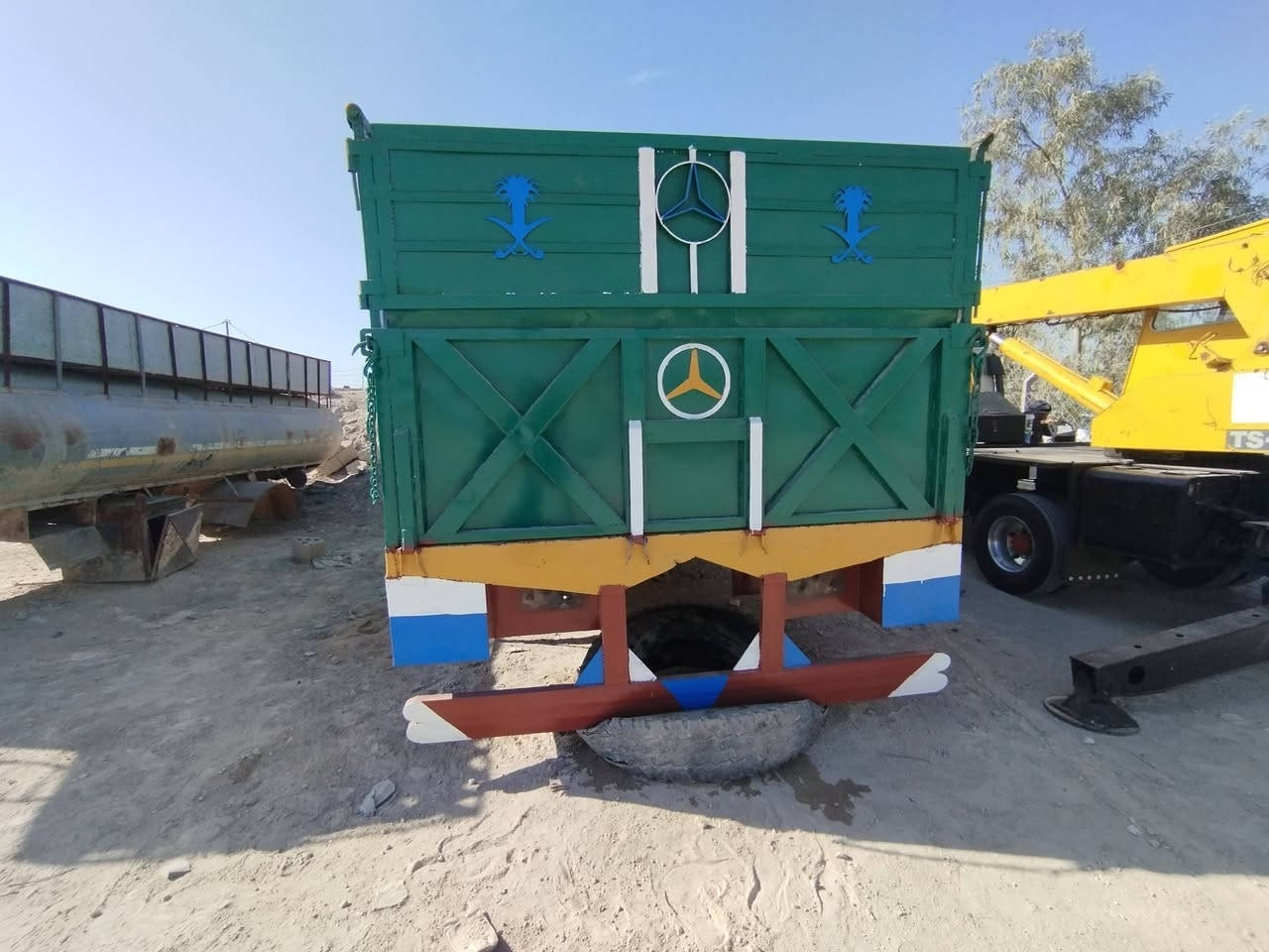 بدي اقجم ابو النجمه جديد كلش المكان النجف للاتصال على الرقم ***********. او ***********
