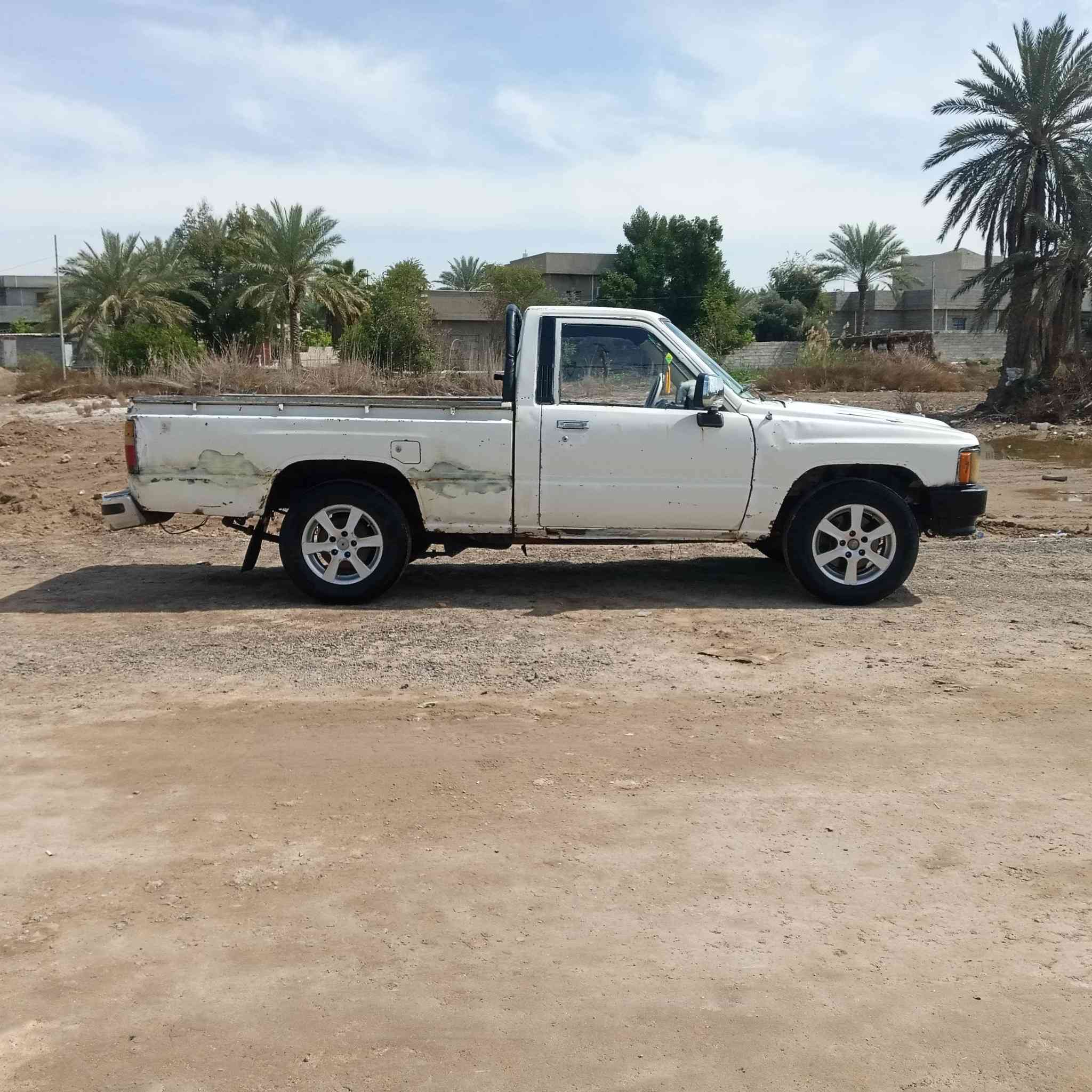 سلام عليكم تيوته 85 تك قماره للبيع سعر 30
تخم تاير ويل كب 15
محرك مجفت جديد بلادي
كير سوبر 5 نمر
كهربائيات جديد 
بريك دسكات جديد 
اكسل تيوته 14 بل كارتون
دوشمه جديده 
رقم صلاح الدين 
سنويه عضم عاج 2027
والكشر جدام عينك 
***********
المكان الفلوجه
