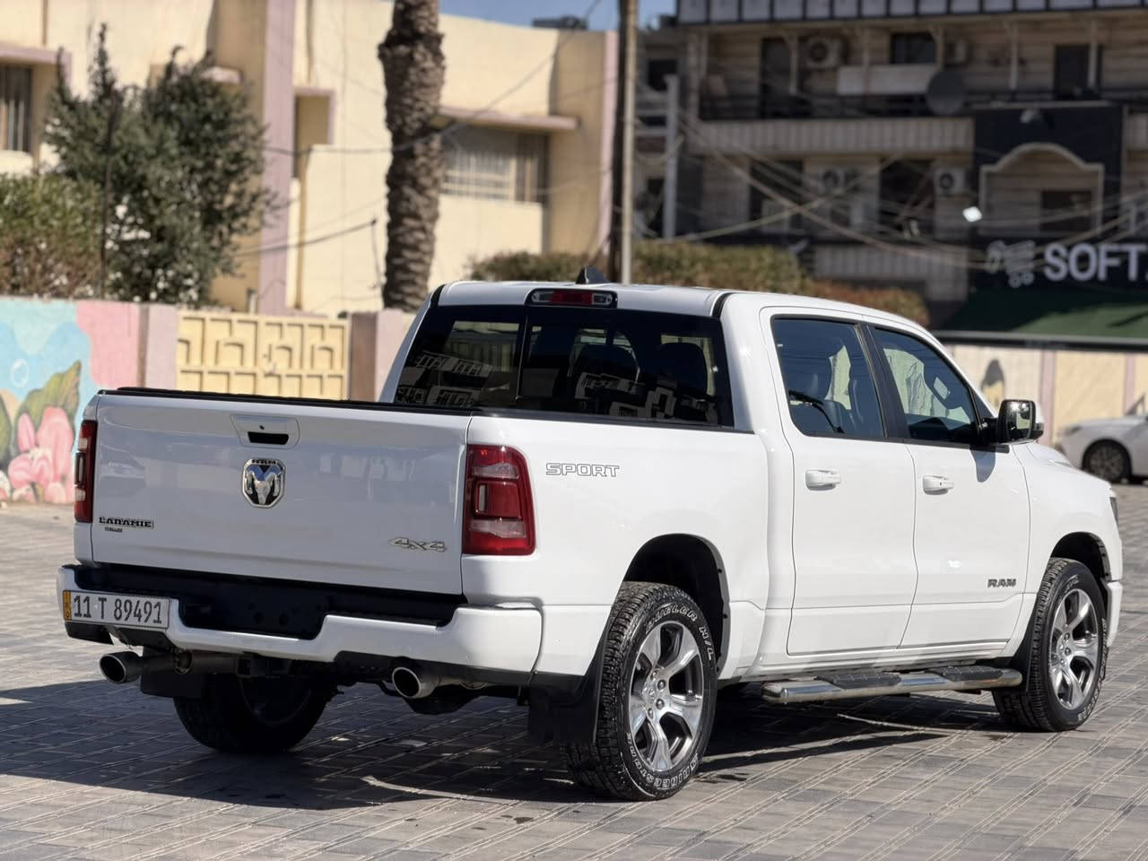 ياالله
السلام عليكم دوج رام 2023 لارامي  وارد امريكي 

Dodge Ram White Laramie 2023 5.7 V8

حجم المكينه : 5.700 V8 

المسافة المقطوعه : 7 الف ميل

الضرر : تقرير غرق  

الايرباك : سليم مطاك ولا ايرباك   

#مواصفات

1.شاشه كبيره

2.بصمه

3.تشغيل عن بعد

4.كامرا

5.ويل كب

6.كشنات جلد

7.هيترات بالكشنات

8.رادارات 360

9.كشنات كهرباء

10.لايتات لد + زنون

11.كشافات 

12.اشاير بالمري

13.فور ويل 4x4

14.اتو ستوب

15. حساسات خلفي امامي

 

فول مواصفات مرقم بغداد

 

#السعر : 360 وبيها مجال اتصل وتدلل 

تفاصيل اكثر هذا رقمي *********** تحياتي

مكاني بغداد حي الجامعه
