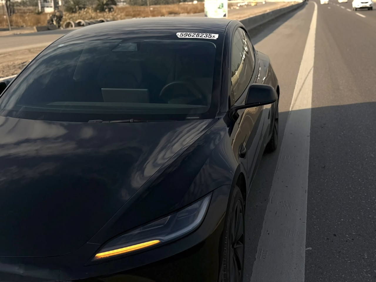 السلام عليكم
Tesla Model 3 Black Edition Standard Plus

موديل 2024 

السعر 210$

سياره فحص مؤقت يعني اي محافضه تترقم

السيارة اون لاين

الحادث قطعتين باب السايق والخلفه

البوب اصليات اخذتهن وصبغتهن توحيد لون + اكو صبغ جوه القفل مال باب

• تقطع بالشحنة 450 كم

• سقف بانوراما زجاج

• شاشة كبيرة اماميه + شاشة صغيره خلفيه

• كاميرا خلفية

• حساسات خلفية

• كاميرا امامية

• حساسات اماميه

• كاميرا جانبيه 

• تدفئه مقود 

• كراسي كهرباء

• كراسي تدفئه +  تبريد 

• غرفة جلد مميزة لون أسود 

• رادار امامي

• رادار خلفي

• رادار جانبي

• مانع تصادم

• محدد مسار

• كاميرات عدد 8 

• حساسات جانبيه

• مثبت سرعة

• كاميرات محيطيه 360° 

• تحكم بالسياره عن طريق الشاشة

• نظام قيادة آلية Auto Pilot

• عداد ديجيتال

• اضائه على مدار السياره RGB

• نظام (RCTA) للتنبيه عند الرجوع للخلف

• نظام (RSA) لكشف لافتات السرعه للطريق

• نظام (PSC) الرادار الذكي لمنع الاصطدام 

• نظام (LTA) لتحديد المسار على الطريق

• تشغيل عن بعد بل تطبيق 

• اوتو بارك

تفاصيل التسلا الباقي معروف 

للأستفسار الاتصال

***********
