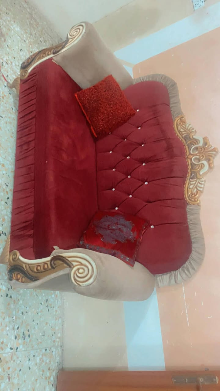 تخم ملكي كولش نضيف خمس قطع
لون دم الغزال 5قطع ويه ماصات كولش نضيف للبيع ب400بي مجال بسيط


**إذا كنت صاحب هذا الإعلان وتريد حذفه لأي سبب، رجاءا أرسل رسالة إلى الدعم الفني**