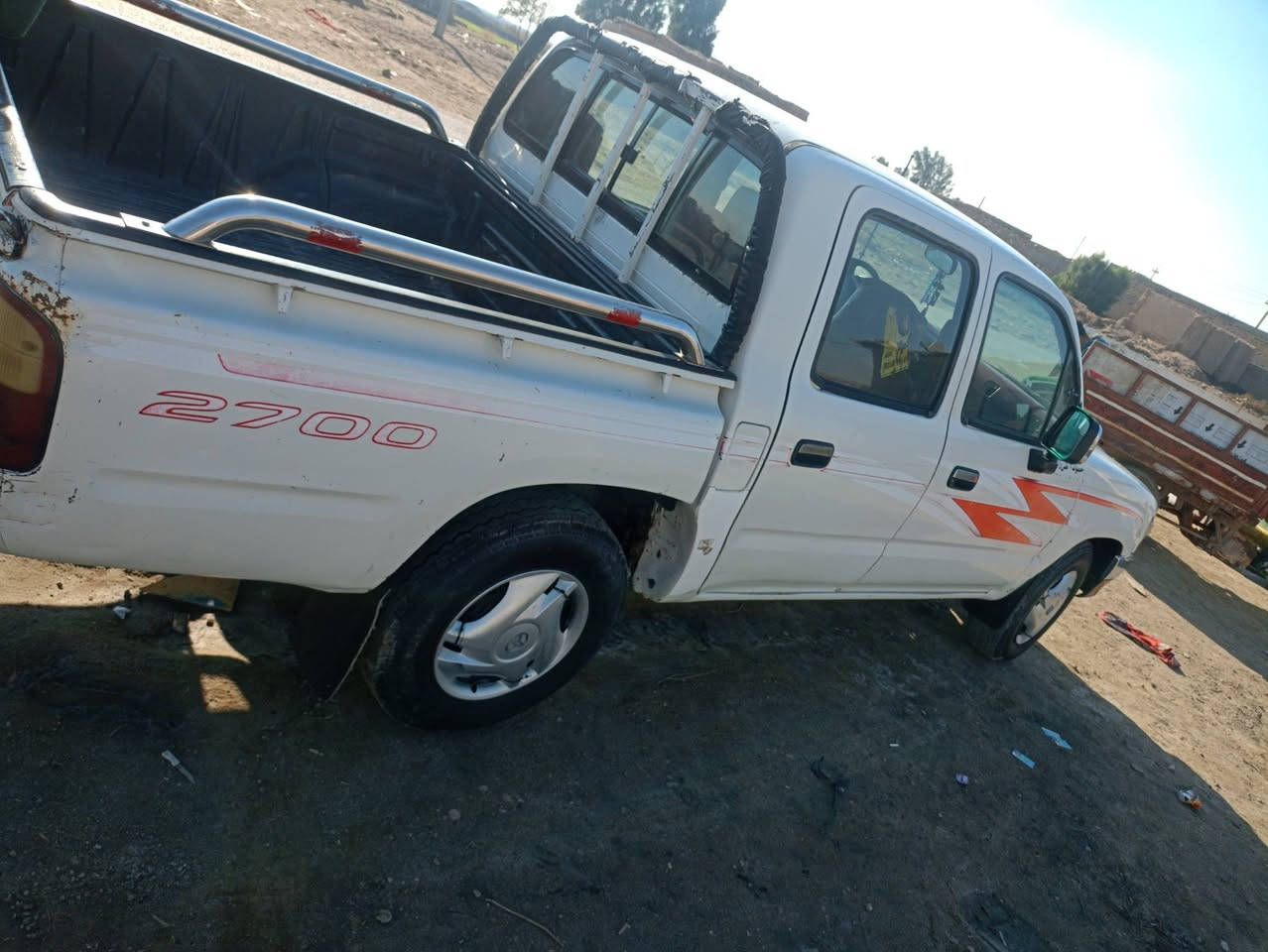 السلام عليكم سياره ٩٩ للبيع گير ومحرك مكفول بأسمي تريد تحويل تريد وكاله مشروع وطني للأستفسار الأتصال على الرقم ***********
