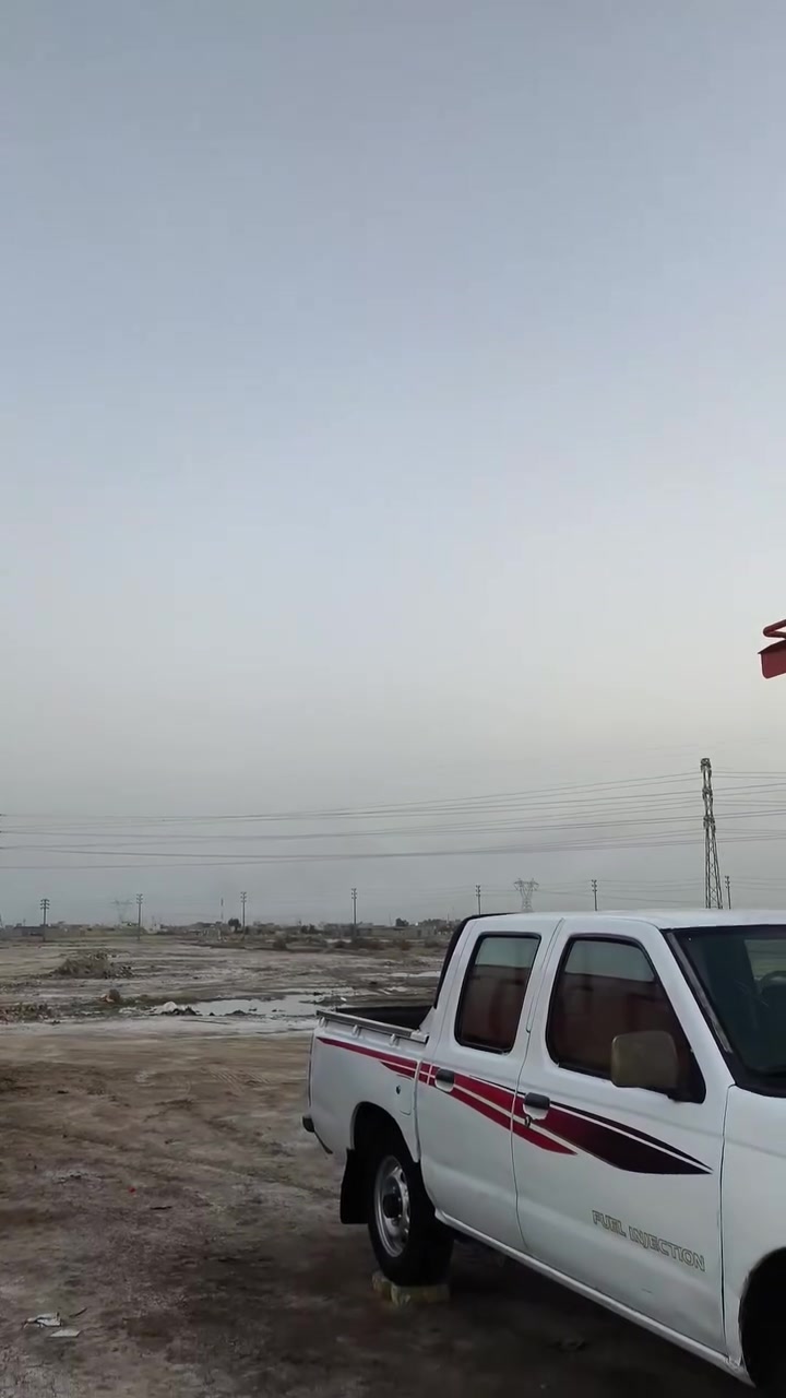 السلام عليكم سياره بيها بزه قدام بيها ضربه واصله حوالي دائما من الشاص مكينه جديده جير جديد باسمي طائرات نص عمر سعر 65 بها مجال ***********
