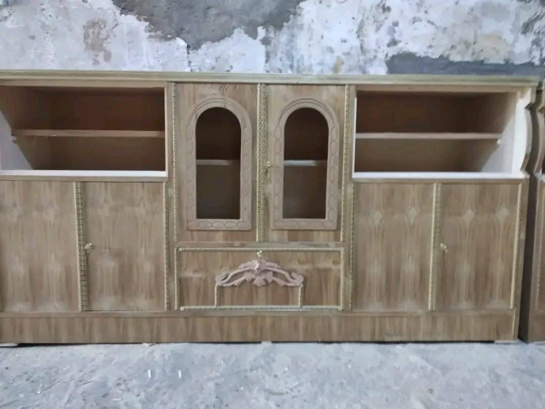 يتوفر لدى مجمع تصميمي للاثاث بوفيه مترين ونص رتفاع متر و١٥ عمق ٦٠(سعر 170الف)

🛑🛑 موجود فقط توصيل لكل محافضات العراق 

☎️للحجز والاستفسار ***********
