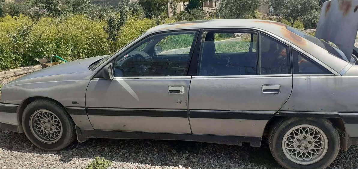 اوبل اوميكا موديل ٩١ صندوق حجم ٢٠ اوتوماتيك محرك بيه صرف سنويه جديد لي ٢٠٢٩ كابون بنزين سيمكرت ......  عنوان موصل برطلة  سعر السياره ٢٥ وبيه مجال رقم صاحب السياره 
***********
***********
