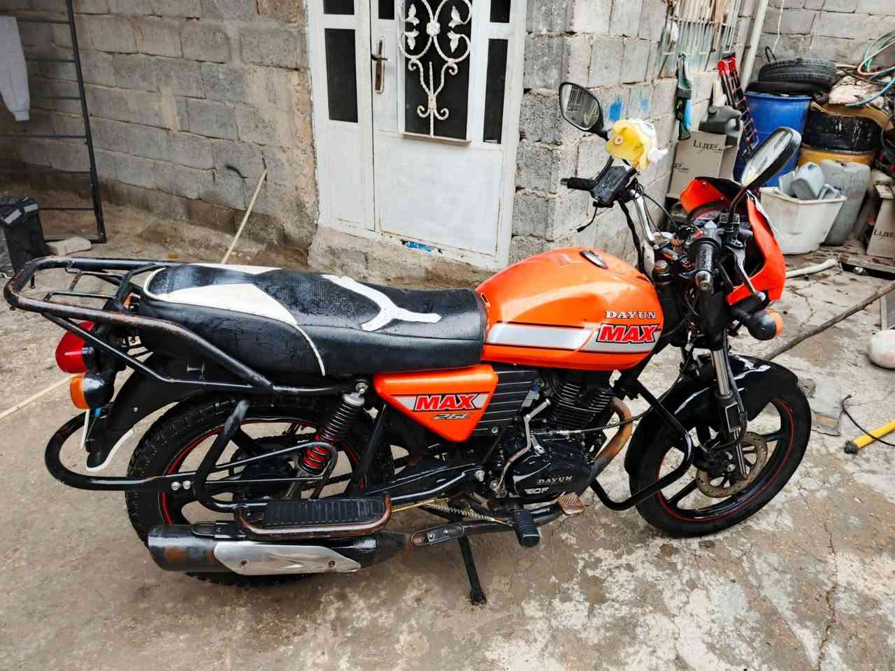 سلام عليكم دايوان موديل ٢٢ سنويه لل ٢٨ مشروع وطني مكاني بغداد الشعله رقم الهاتف *********** السعر مليون و ٧٠٠ وبيهه مجال
