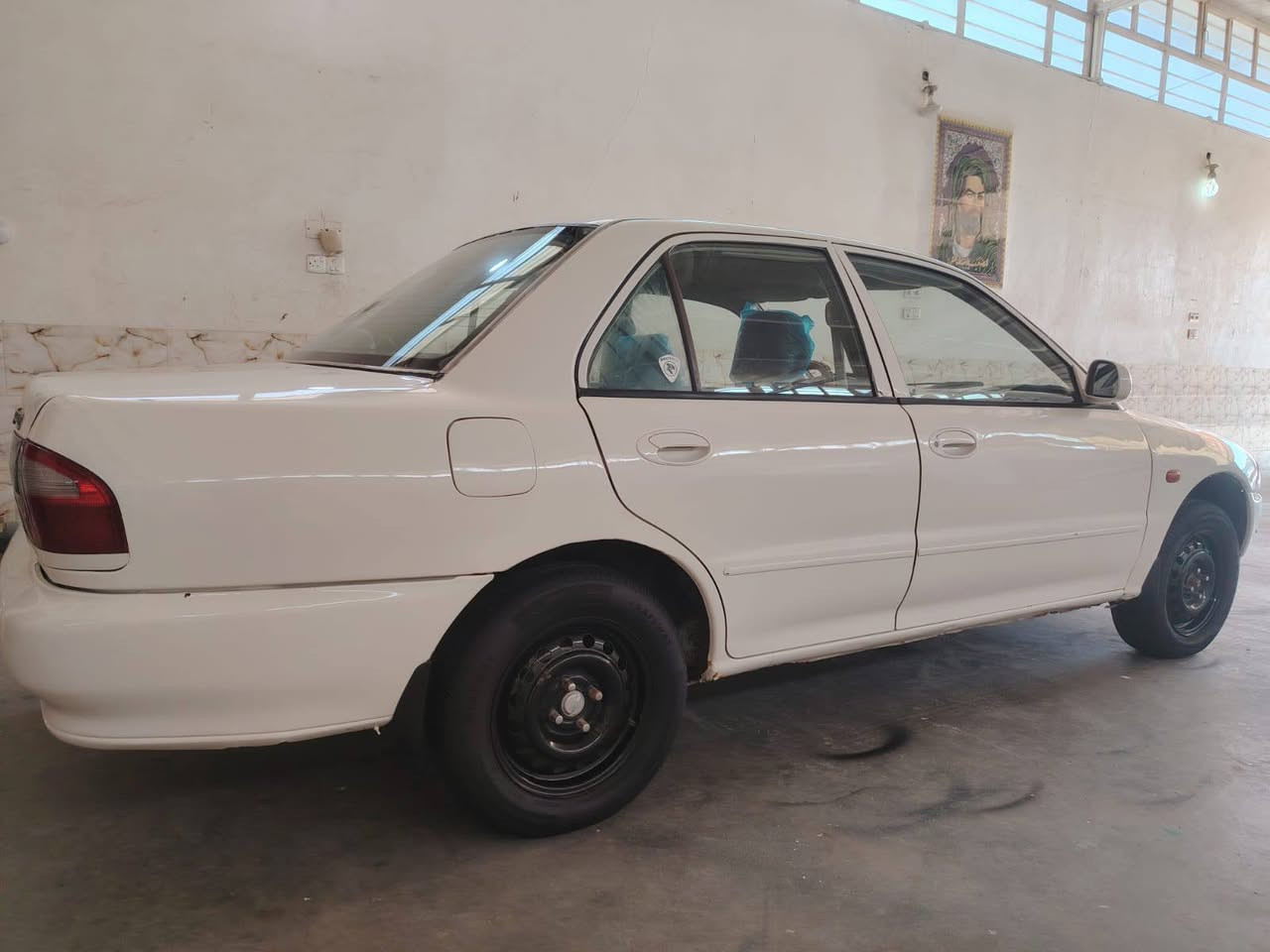 السلام عليكم بروتون ويرا كير عادي 
موديل 2002 بسمي صار سبوعين هزيتة
جاهزة كهربائيات كلشي شغال
كير ومكينة كلش تمام 
تبريد شغال 
بية ضربة جاملغ الايمن بس 
سعر 38 وبية مجال 
عنوان ذي قار الرفاعي 
***********
