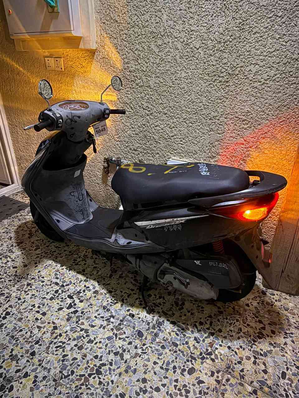 للبيع بريز يابان وكالة
الدراجة مكفولة 
وكلشي موضح ب صور 

مرايات الأصلية موجودات 
وسيباية اصلية موجودة 

السعر 875 الف وبيها مجال بسيط 
العنوان بغداد الشعب 
***********
