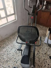 اخواني جهاز جري او كارديو ما اعرف شيسمو  للبيع السعر 300استخدام شخصي و...