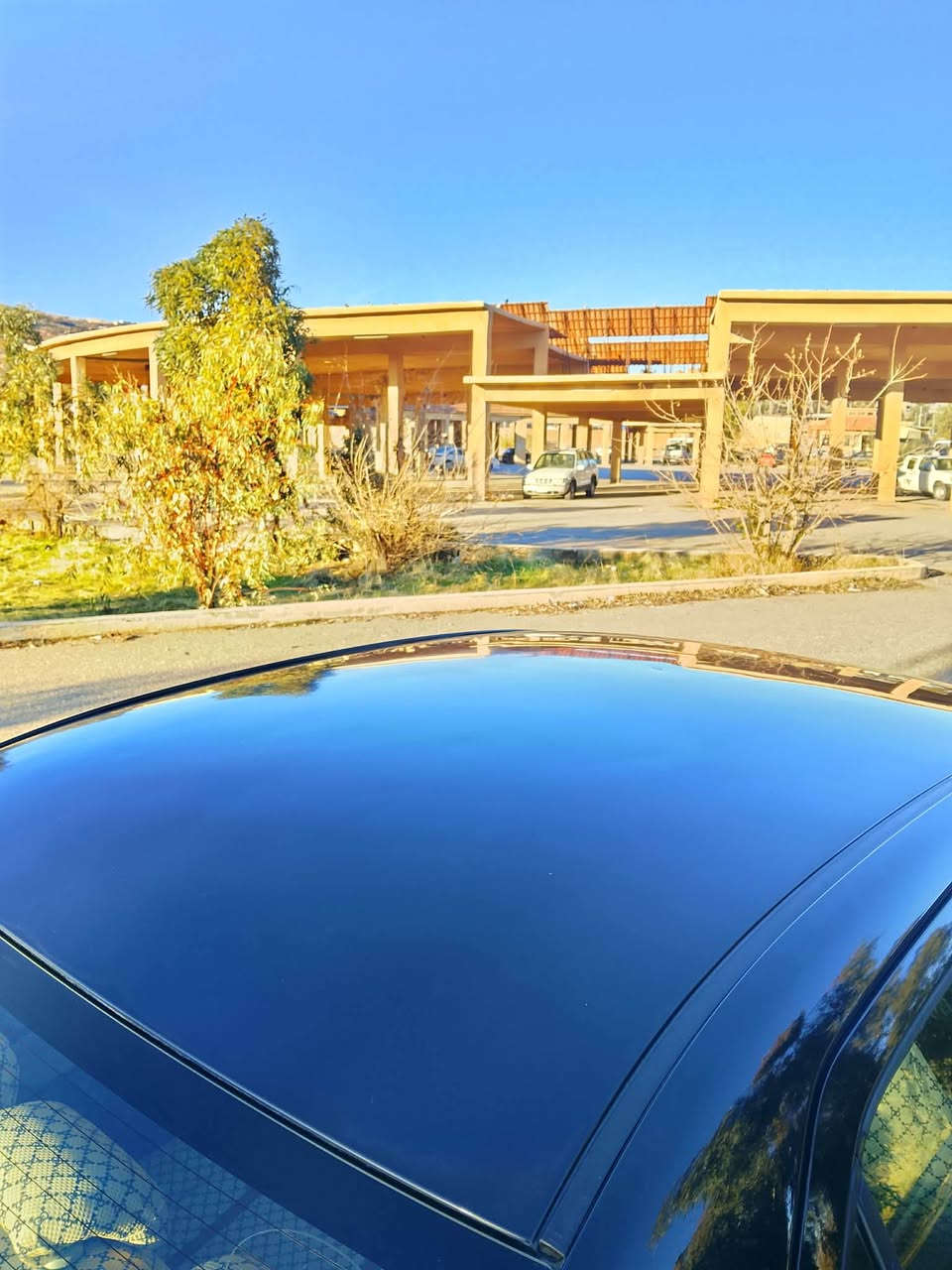 يارس ٢٠٠٨ سعودي 
رةش 
بي سبوغ تةنها ساردي هةية 
سةيارةكة ليدراوي و سبوغي نية 
مةكينة گةورةي فول فول ماسةفات تةنها جام كارةباي نية 
مةكينةي دةنگ و بوغاري نية بة شةرت 
جوار تاية ويلي لؤكي لة ژيرة 
بةرةدةگا و كوشتنةكاني نوي نوية 
دةعامي بؤ دةعامي دينار مةسروفي تيا نية 
سةيارةكة جايز و جوانة مالي دؤستة 
شوين كؤية 
نرخي ٨٤ و معامةلة 
***********
*********** كويسينجاك, أربيل
