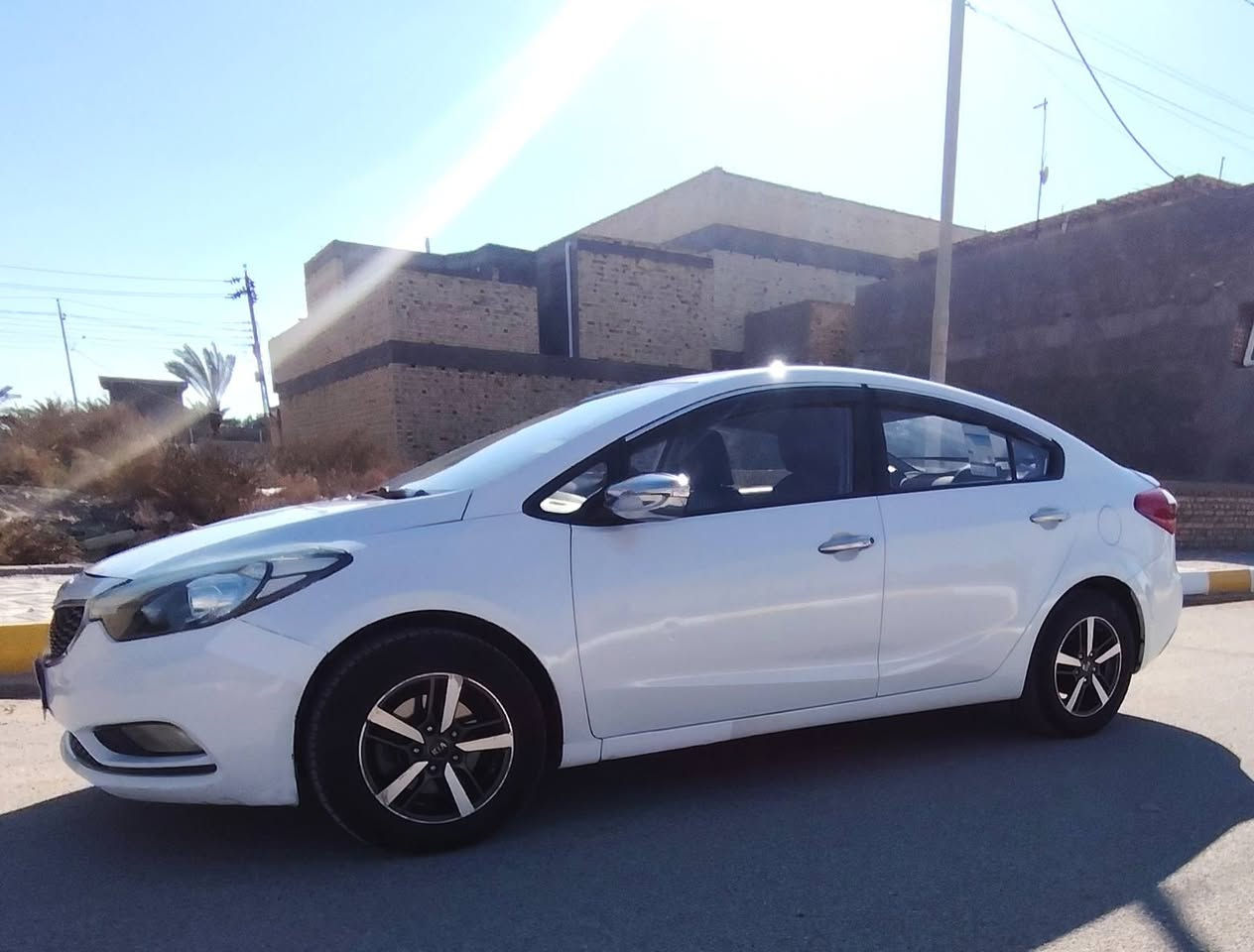 السلام عليكم
كيا سيراتو 2016
رقم ذي قار بسمي
ماشيه 1600 دوش
ماشيه 190 الف
سعر 115 بيها مجال 
***********
