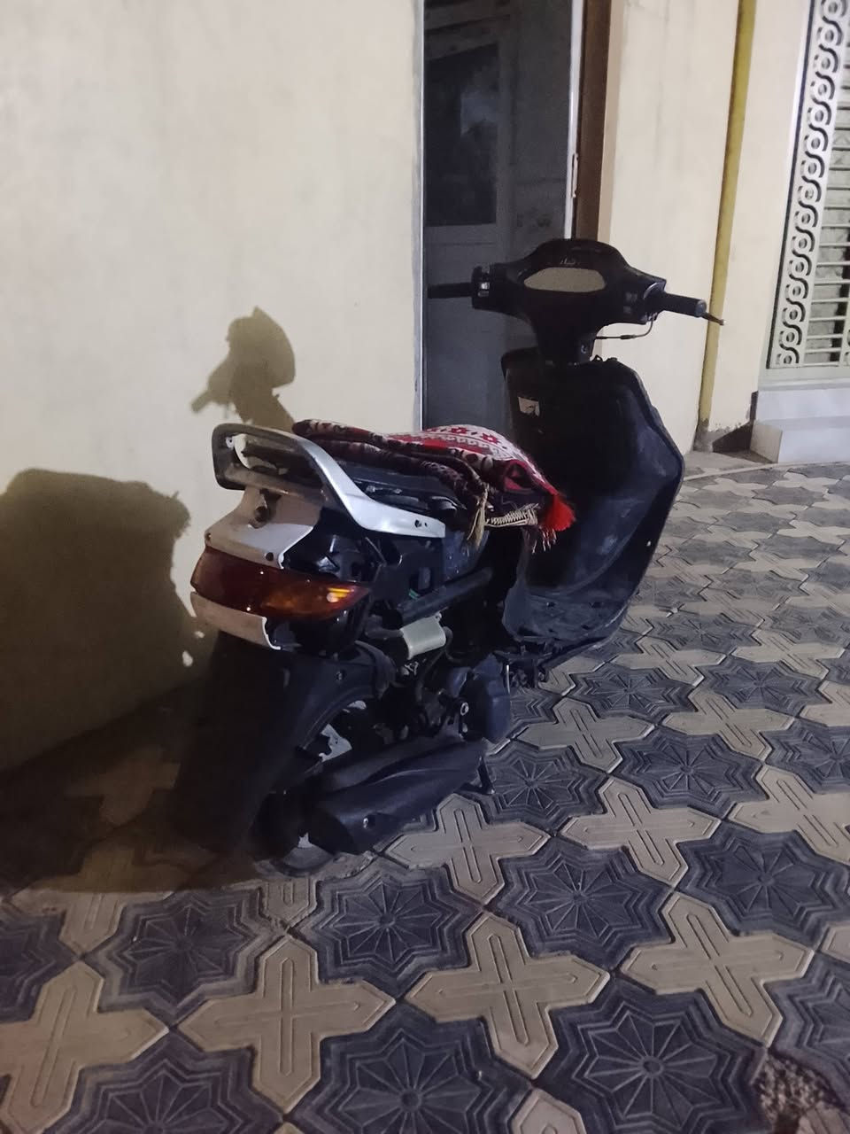 للبيع 350 $.   ***********
