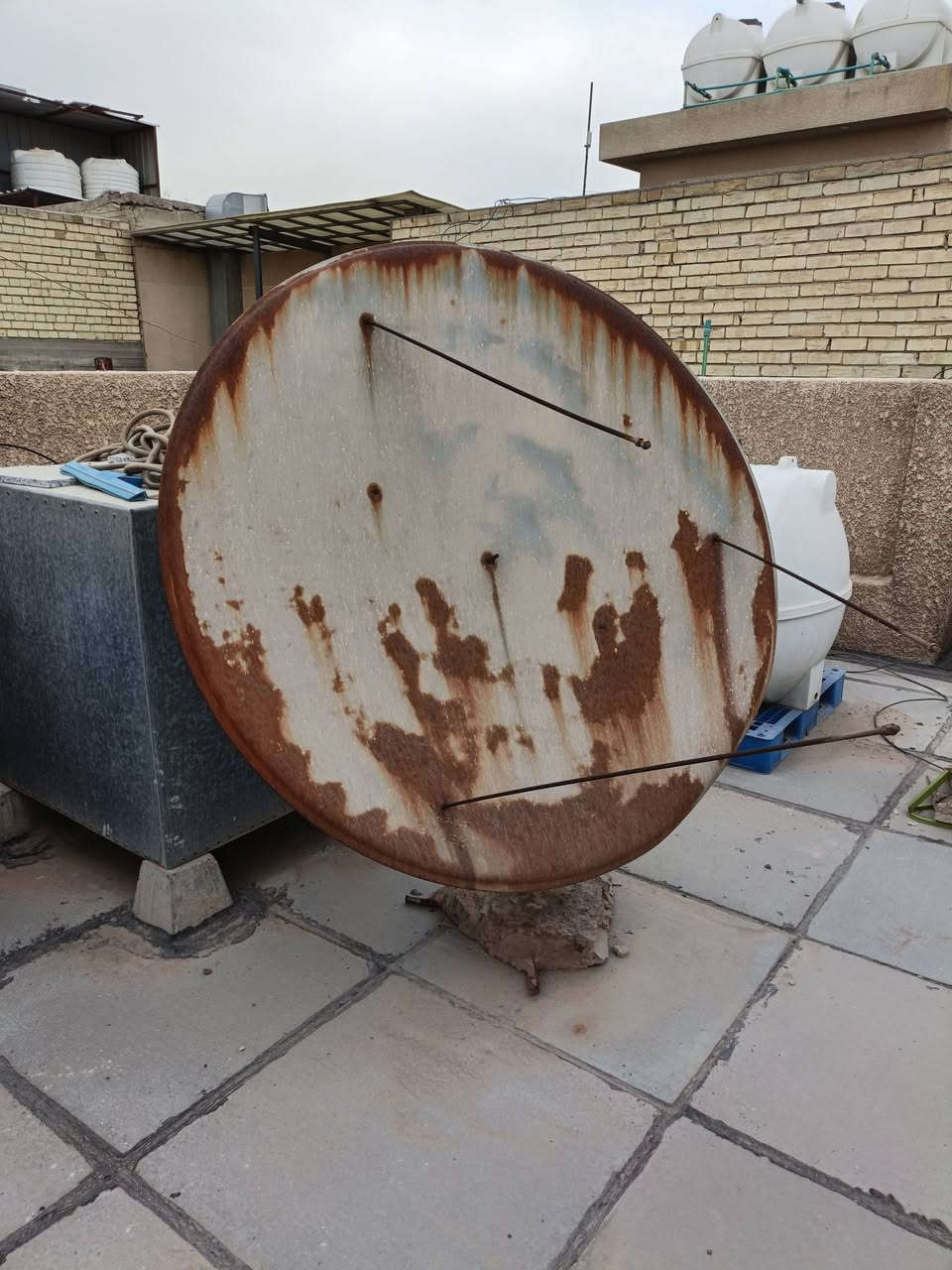 صحن 180 سم للبيع مع القاعدة والماطور بس ممتأكد الماطور شغال او لا قيم بما يرضي الله


**إذا كنت صاحب هذا الإعلان وتريد حذفه لأي سبب، رجاءا أرسل رسالة إلى الدعم الفني**