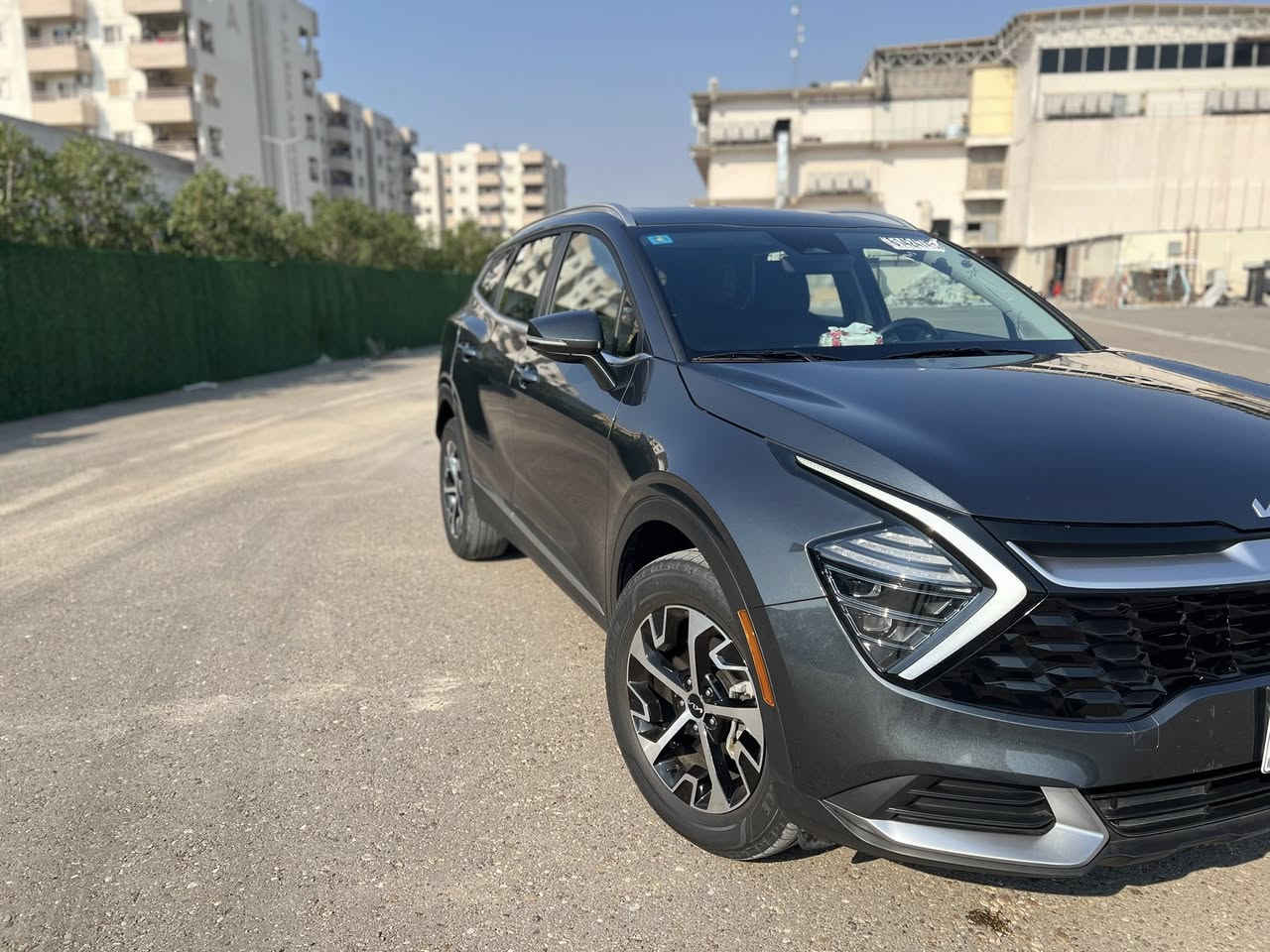 سلام عليكم هايبرد سبورتج مديل 2025 دخول جديد ماشيه 4000 م وقابل لزياده رقم بغداد بسمي سياره بدون صبغ فول من عده فتحه مبدل بيه جاملغ نفس لون والباب بيه بارد مكاني بغداد مدينه الصدر *********** كشنات جلد وتدفده سعر 22ونص
