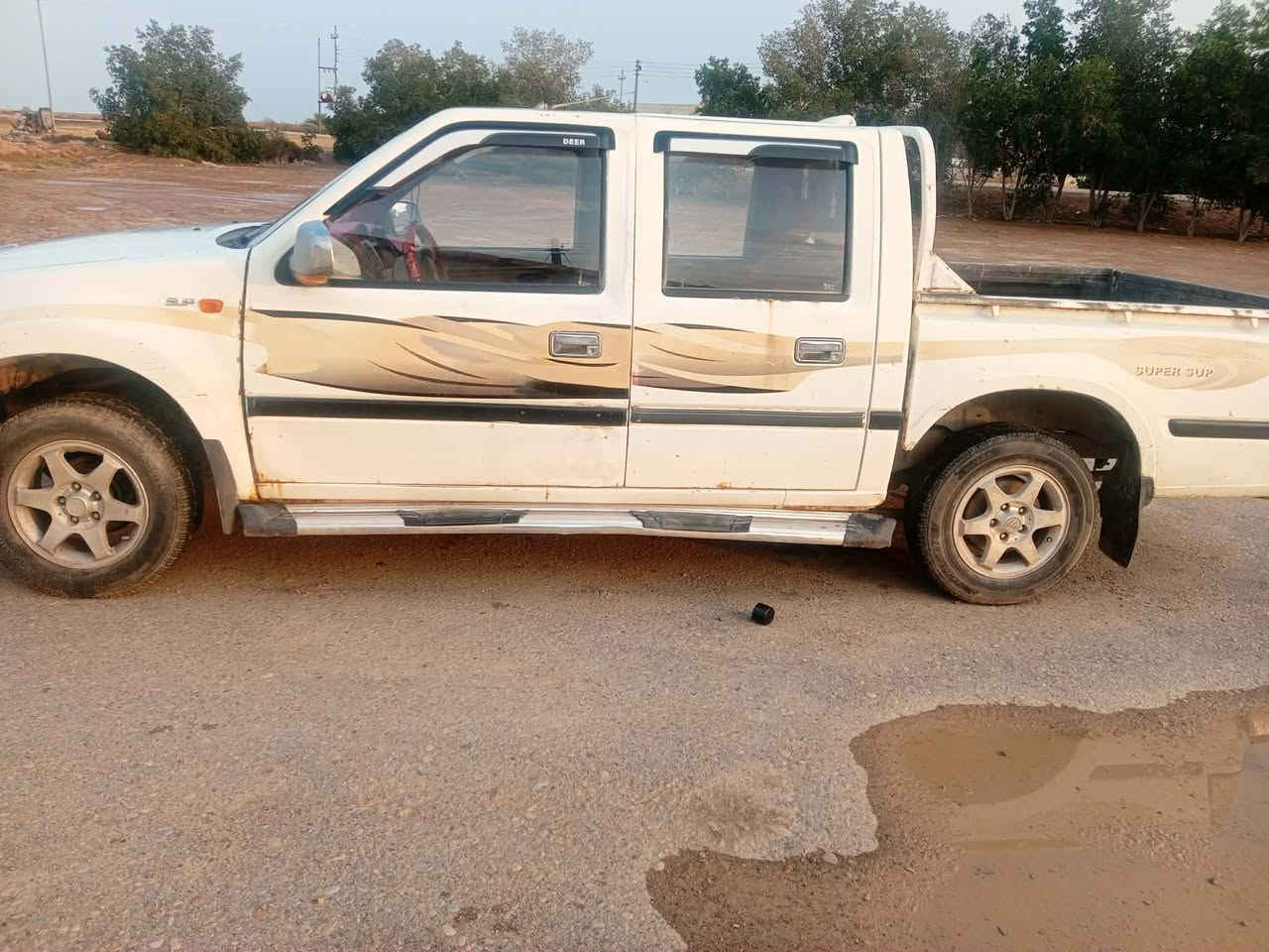 السلام عليكم... بيكم فتون رقم بغداد اصولي تحويل مباشر 
محركها كايم... تواير لكدام توني شادهن باتري جديد حداديه كير اكسن مكفولات... سنويه منتهيه ب 2024 
السعر 25وبيها مجال 
عنوان ميسان ناحيه سيد احمد الرفاعي 
رقم لهاتف ***********واتساب شغال
